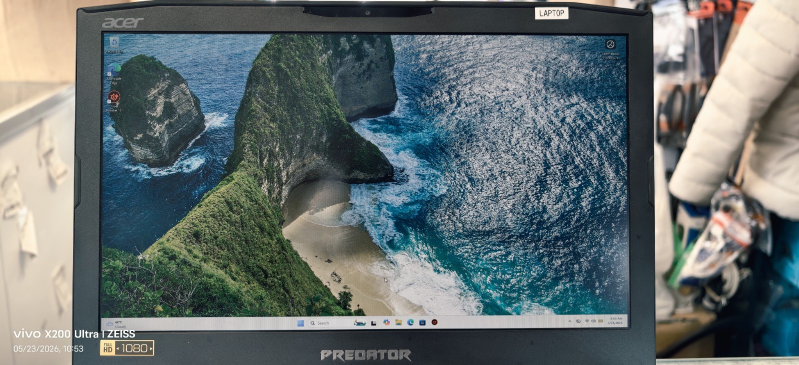Acer Predator 17.3 G9-793 i7-7700HQ NVIDIA GTX1070 16GB RAM 240gb N.2 +240gb Ssd