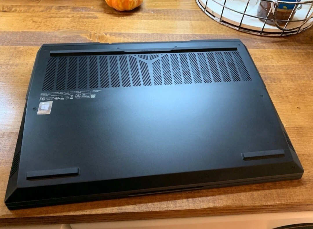 Lenovo Legion 5 Pro 16″ Gaming AMD Ryzen 7 16gb RAM 165 Hz NVIDIA GeForce 3060