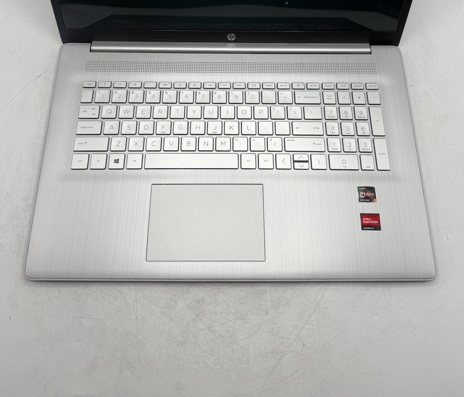 HP 17-CP0035CL 17.3″ Touch Ryzen 5 5500U 2.1GHz 12GB RAM 512GB NVMe Win11