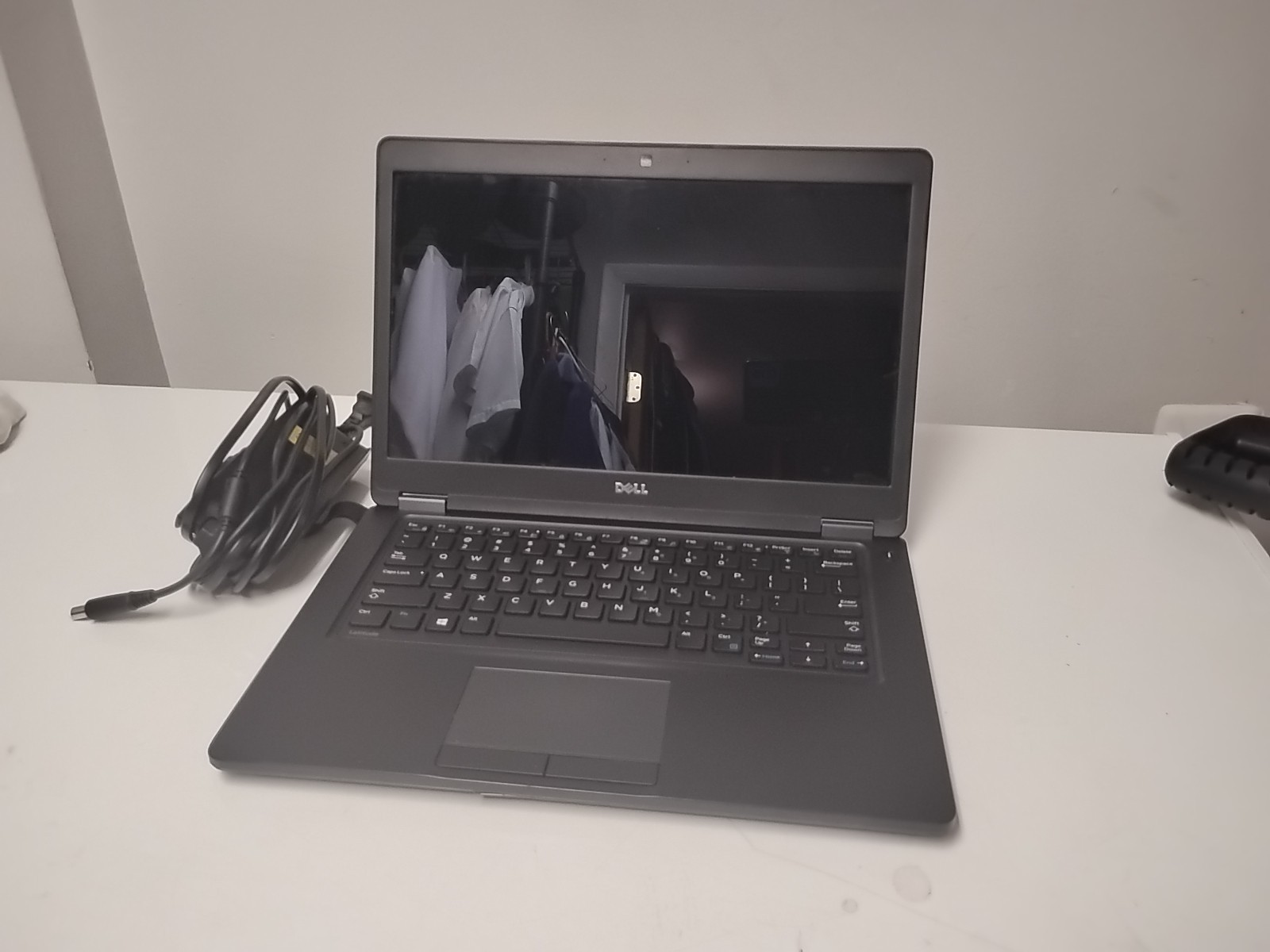 Dell Latitude 5480 14″ (256GB SSD Intel Core i5-6200U 2.3GHz 8GB) Touch Screen