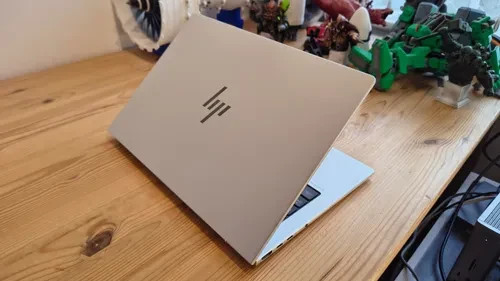 HP EliteBook 8 G1i 16″, Core Ultra 5 225U, 32 GB, 512 GB, WIN 11 PRO, AQ0H2AV