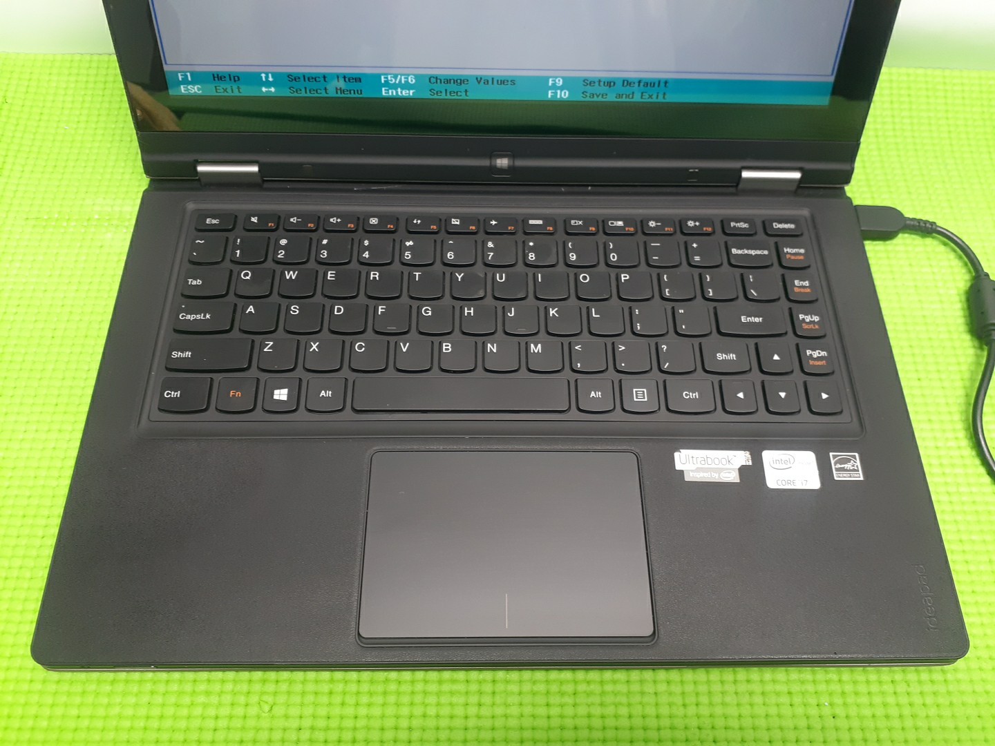 Lenovo Ideapad Yoga 13 Laptop Intel Core i7-3537U 8GB NO SSD NO OS