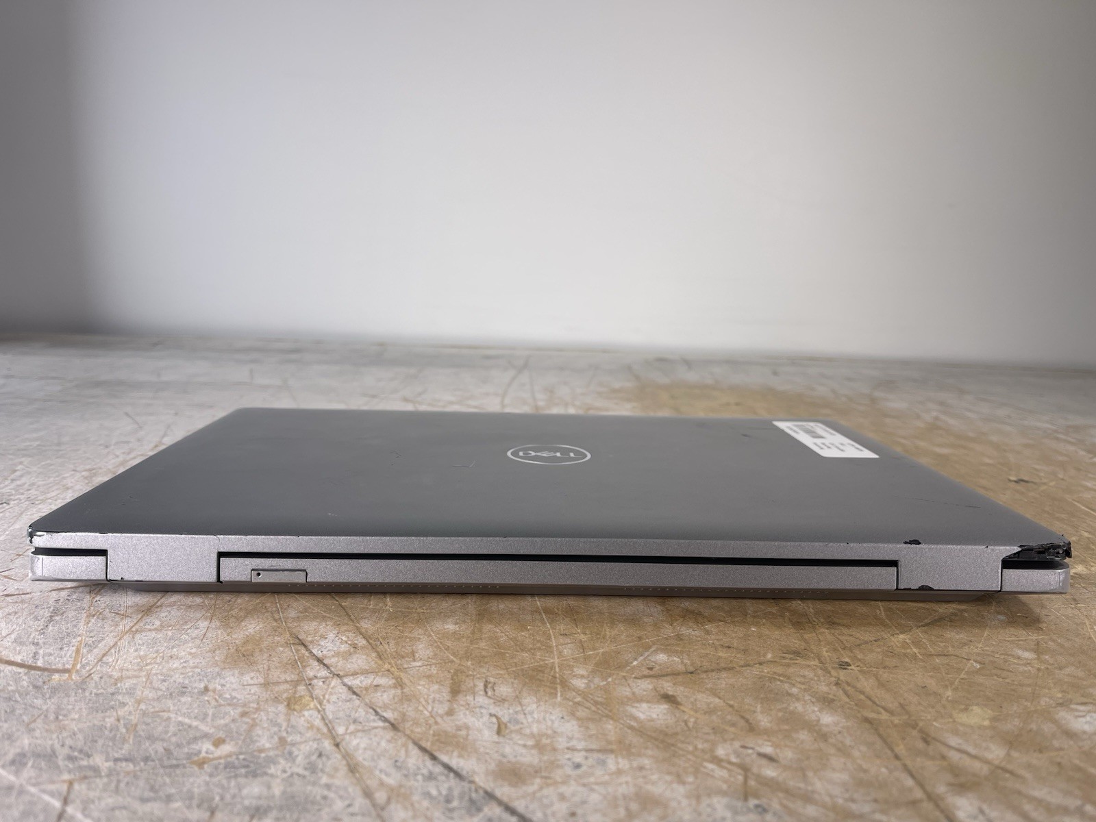 DELL LATITUDE 5520 i5-1145G7 @ 2.60GHz, 8GB RAM, NO HDD/OS – (FOR PARTS)