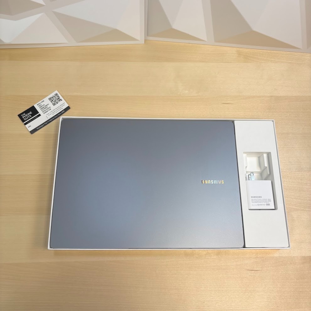 SamsungGalaxy Book5 Pro 14″ 3K AMOLED Laptop Core Ultra7 16-32GB RAM 512-1TB SSD