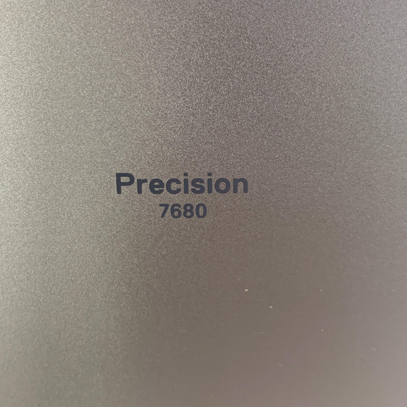 Dell Precision 7680 16″ i7-13850HX 2.1GHz 32GB RAM 512GB SSD RTX A1000