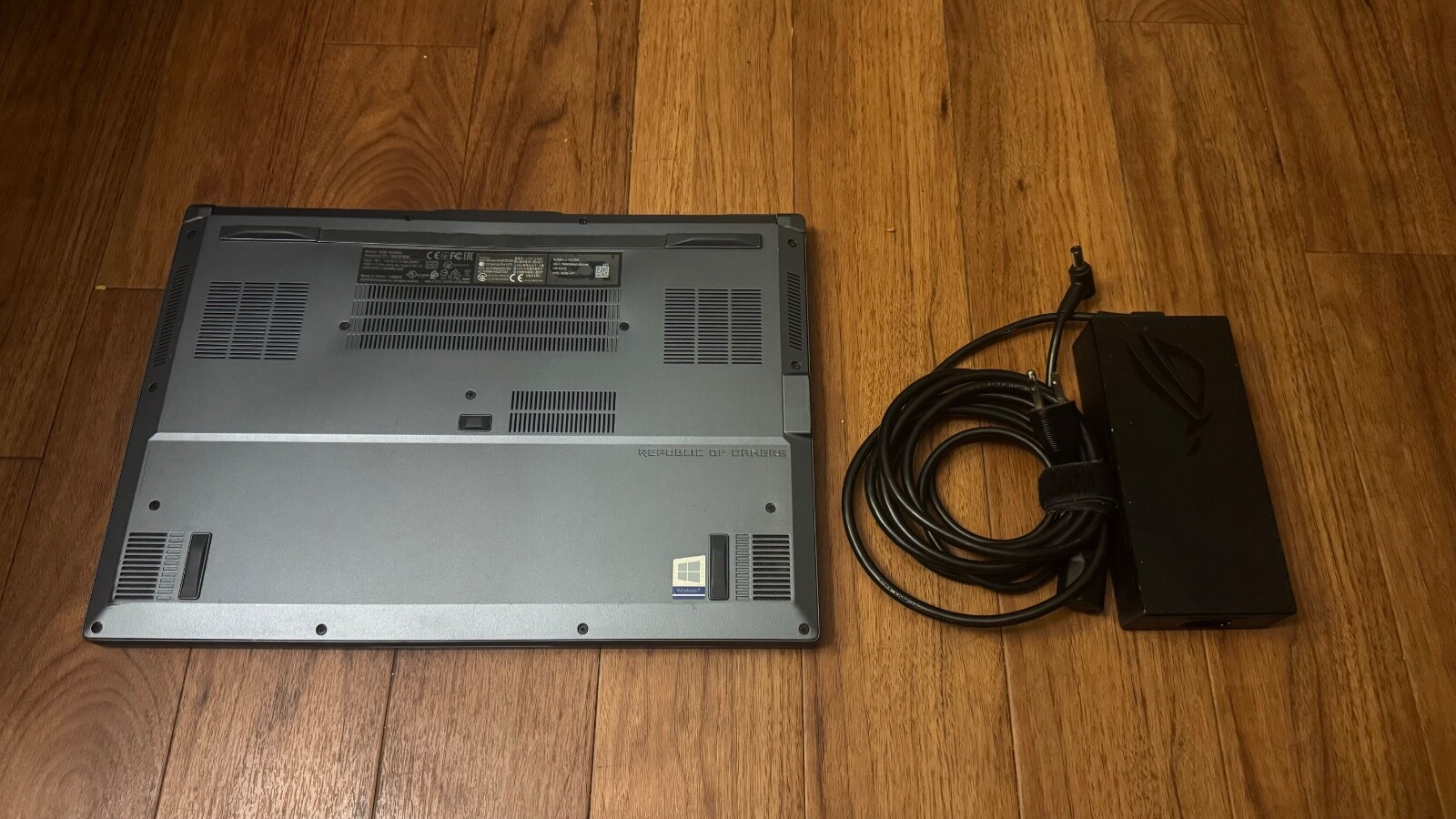 ASUS ROG Zephyrus M15 15.6″ 240Hz Laptop, i7, 16GB, GU502LW-BI7N6