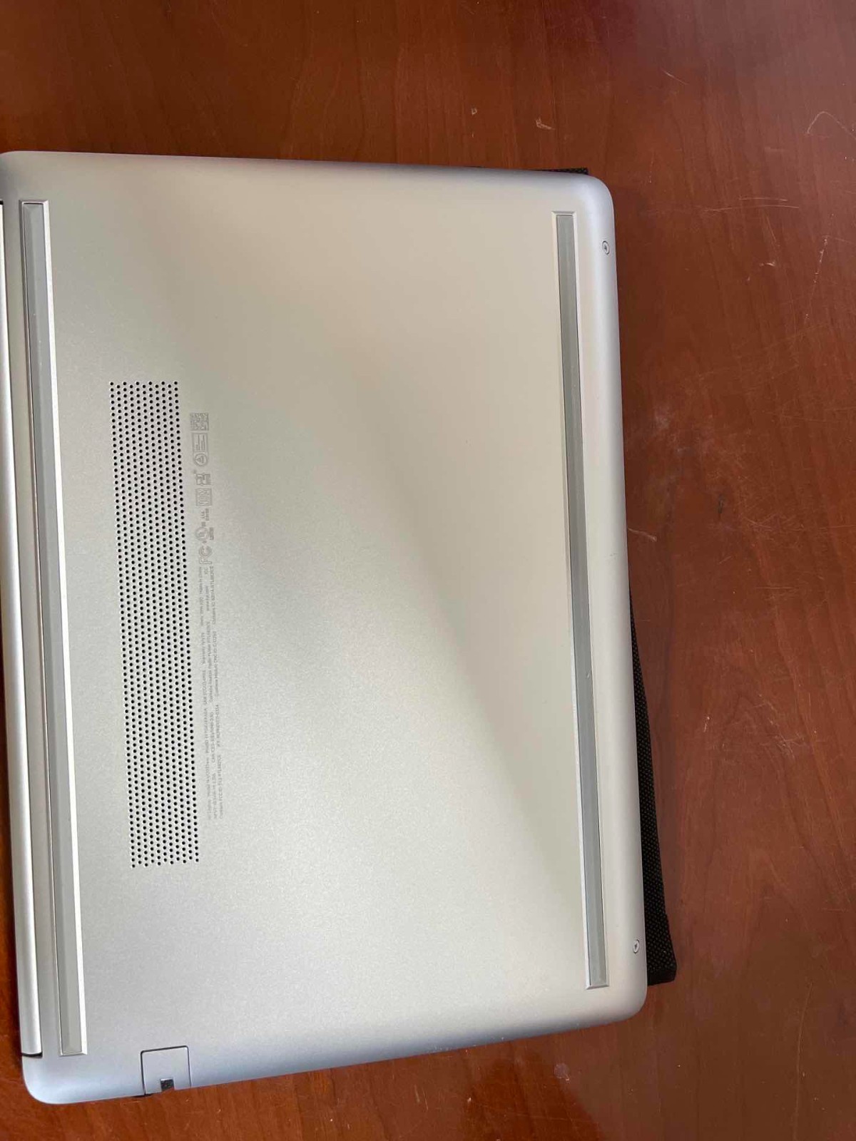 HP 14 Intel Pentium N5030 4/128GB Windows 11 14-cf2033wm