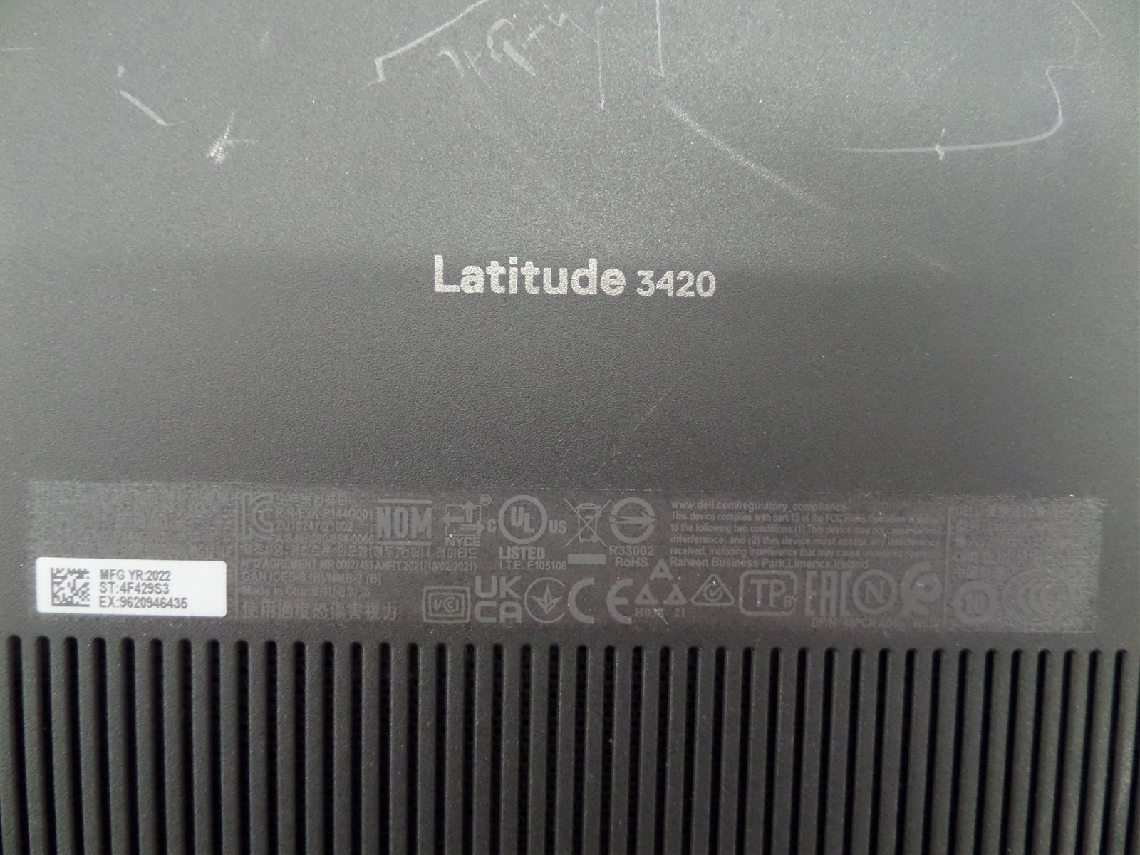 Dell Latitude 3420 14″ FHD Laptop w/ i3-1125G4 2GHz CPU 4GB RAM 256GB SSD Win11