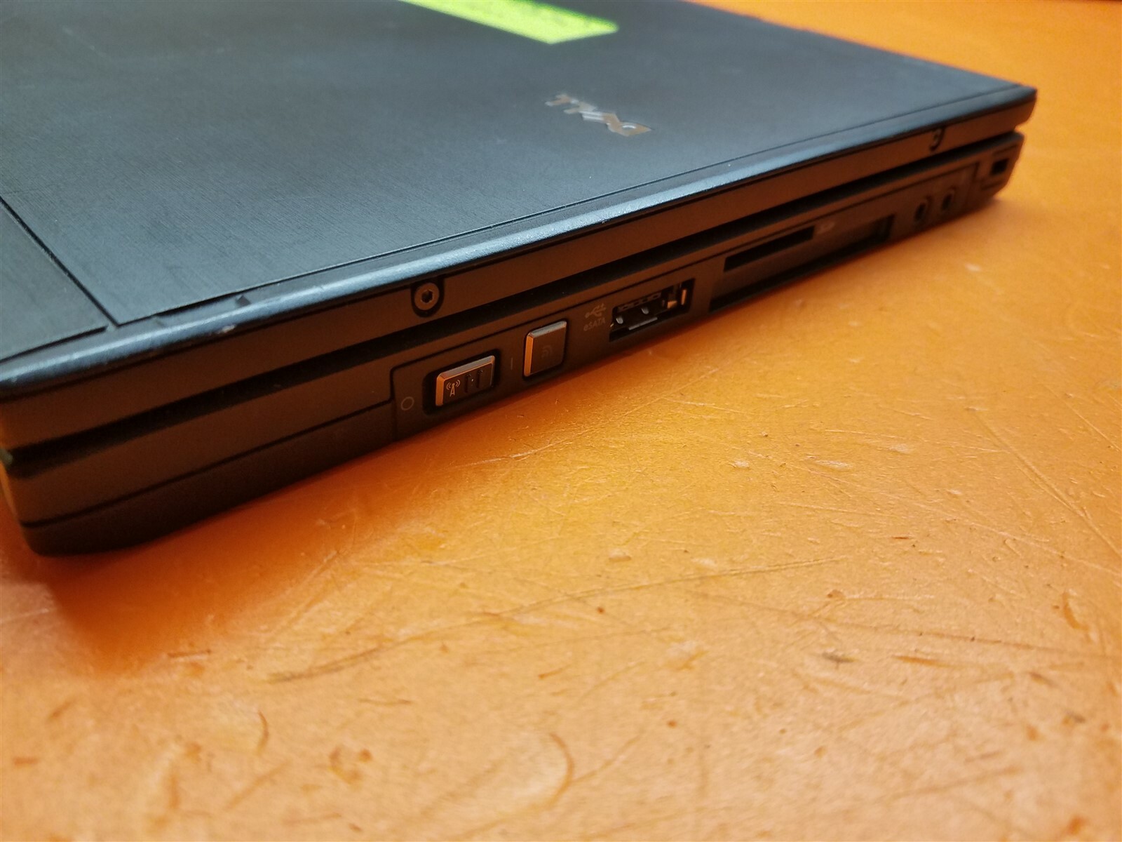 ⭐️⭐️⭐️⭐️⭐️ Laptop Dell Latitude XT2 **No Battery/HD/Ram**