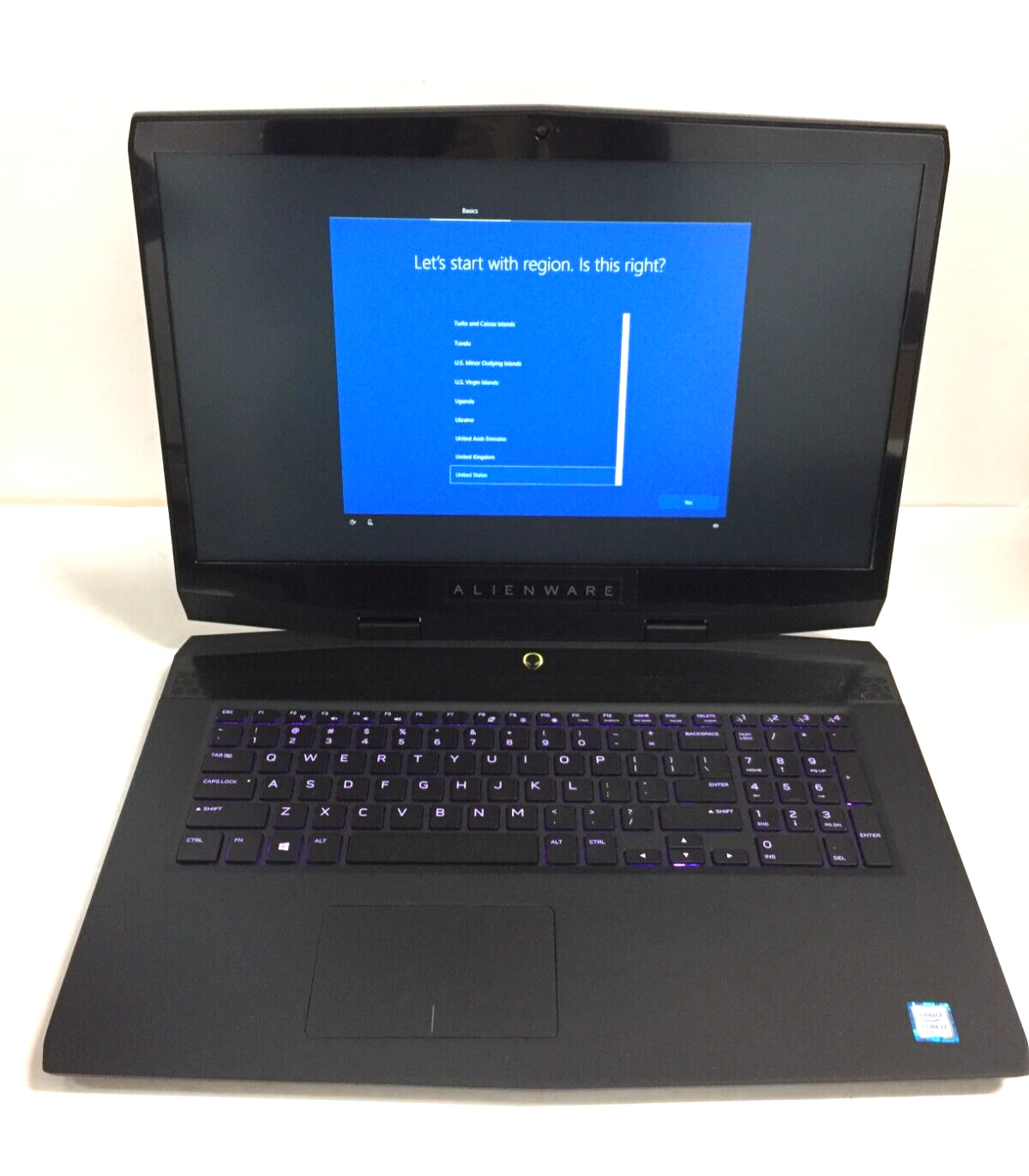 Alienware m17 17.3″ FHD Gaming Laptop/Intel i7-8750H/16GB/1TB HDD+256GB SSD/W10H