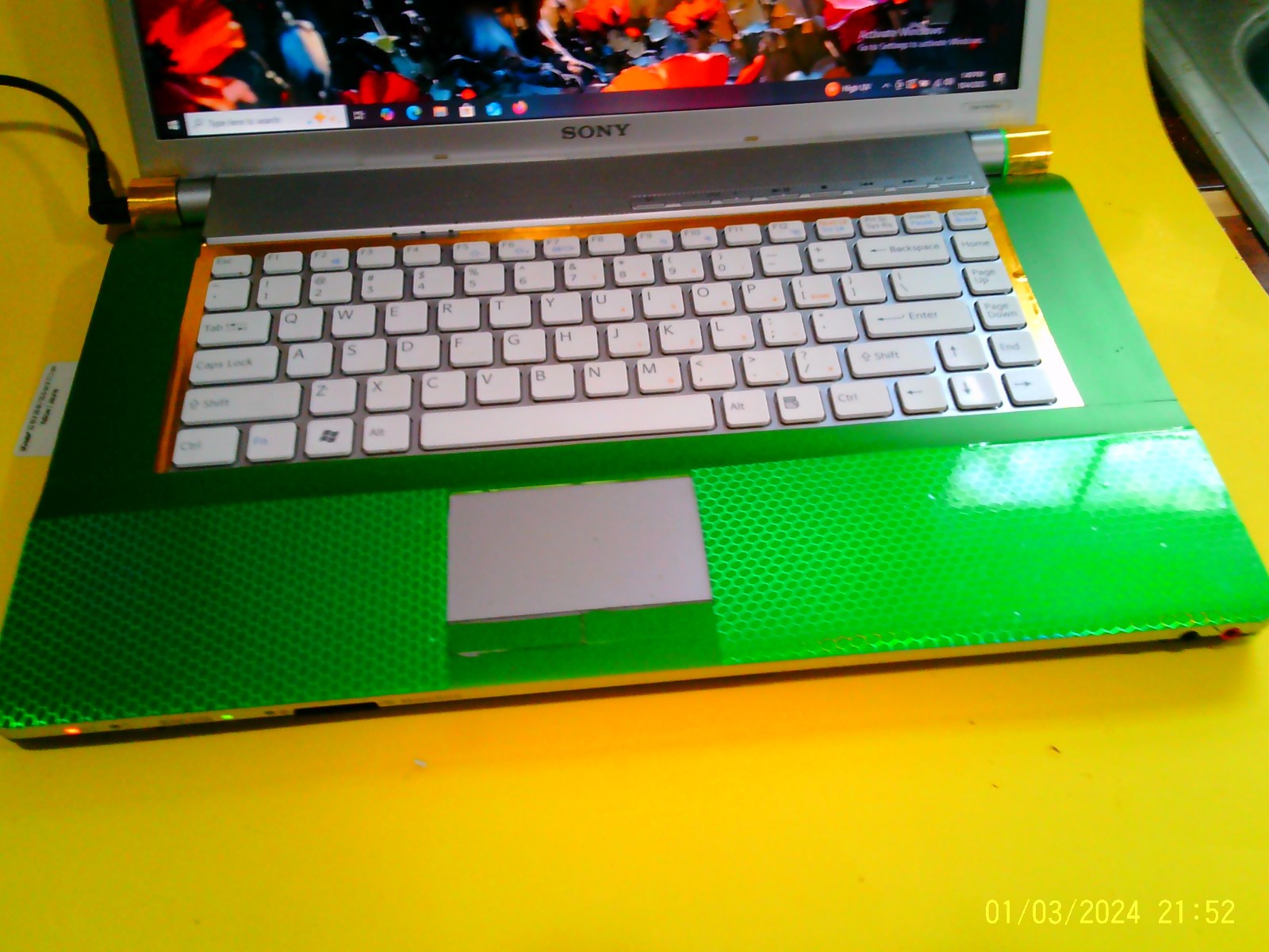 Sony Vaio POINT VENTURE vgn-fw351j,2.93ghz core 2×2,250ssd,4gb,16.4″hd bluray