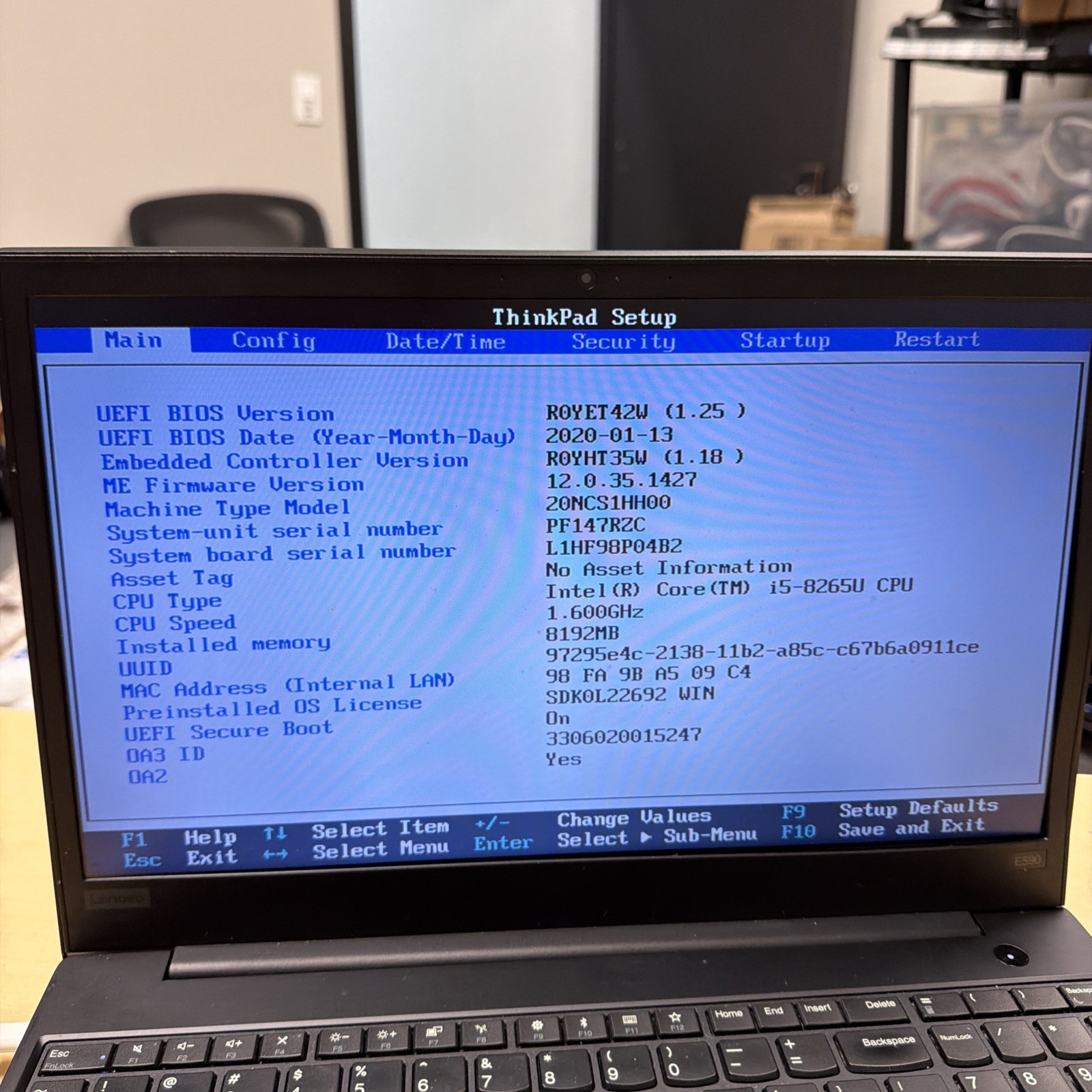 *PARTS Lenovo ThinkPad E590 i5-8265U 8GB RAM NO HD/OS