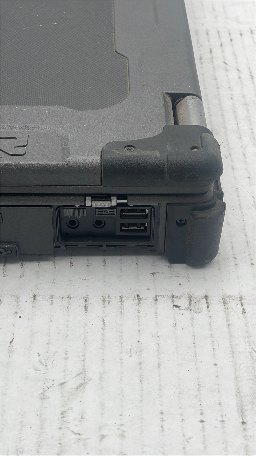 Dell Latitude E6400 XFR Intel Core 2 Duo Rugged Laptop No HDD Unit Only