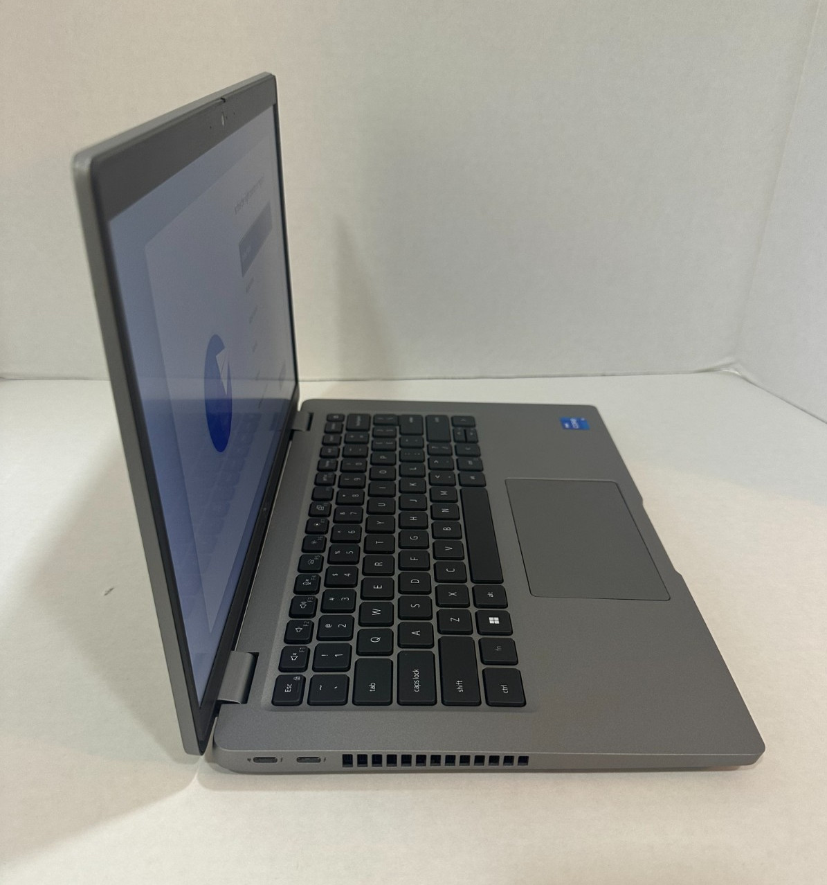 Dell Latitude 5430 14″ FHD i5-1245U 16GB RAM 256GB SSD Win 11 Pro Webcam Backlit