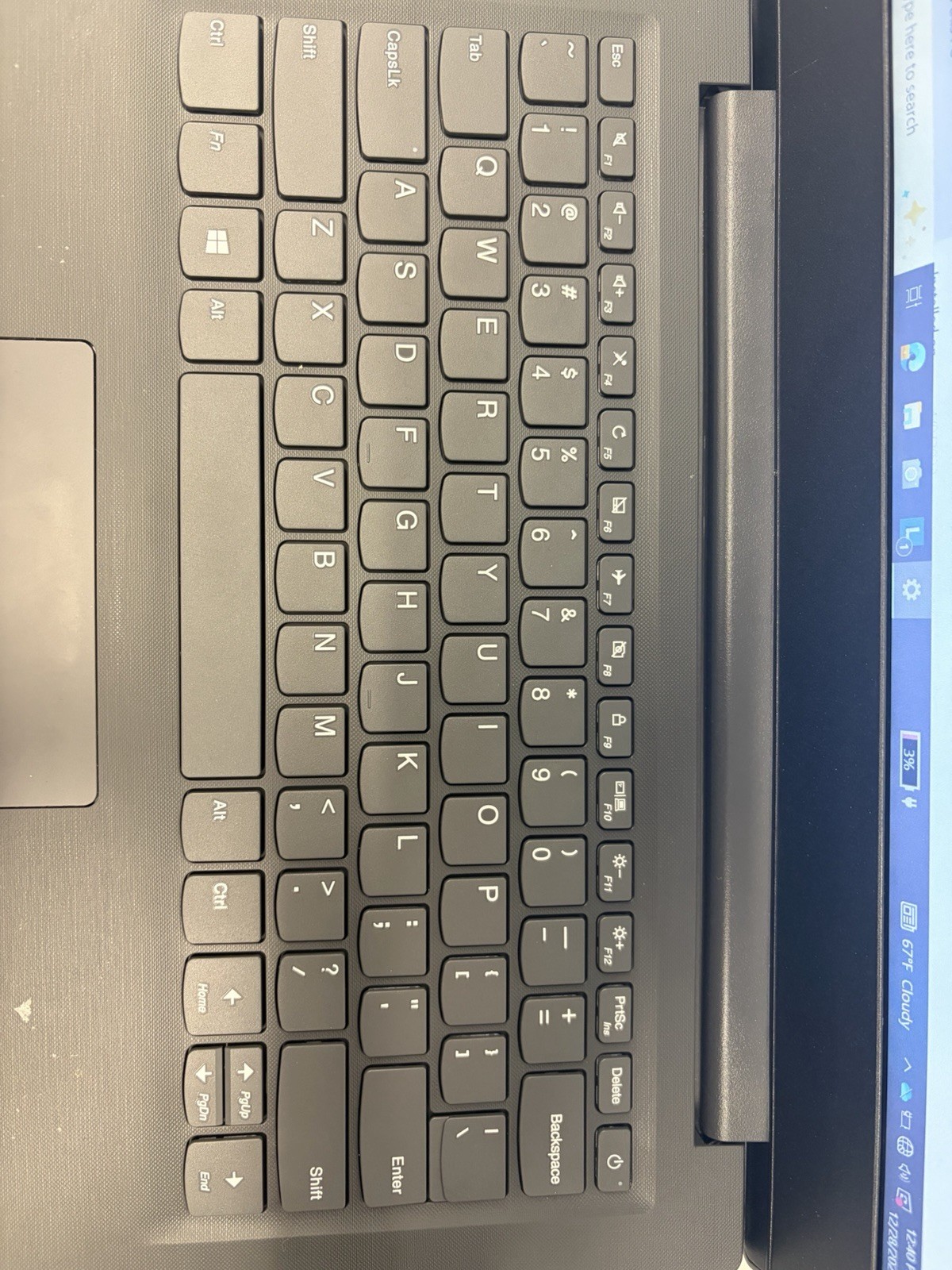 Lenovo 82C4 14 Laptop Core i5-1035G1 1.00GHz 8GB RAM 256GB SSD Windows 10 PRO