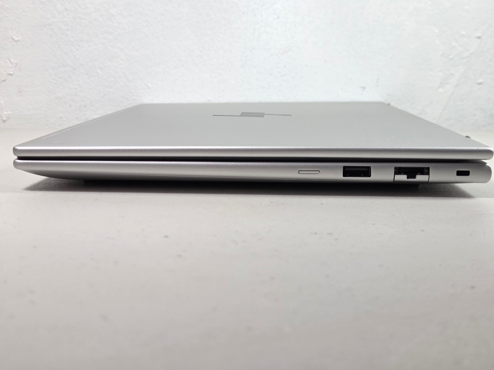 Hp EliteBook 6 G1a 14 16GB RAM 512GB SSD 14″ AMD Ryzen 5 PRO 230 Laptop