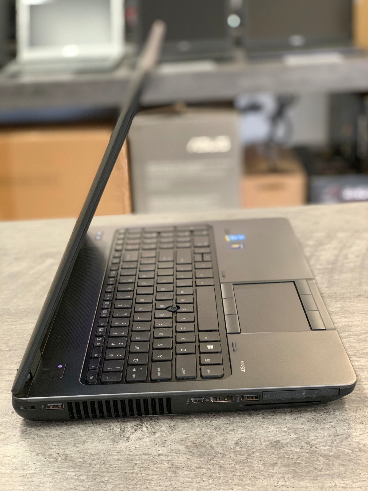 HP Zbook 17, Intel Core i7 CPU, 512GB Solid State, 32GB RAM, AMd/nVIDIA Graphics