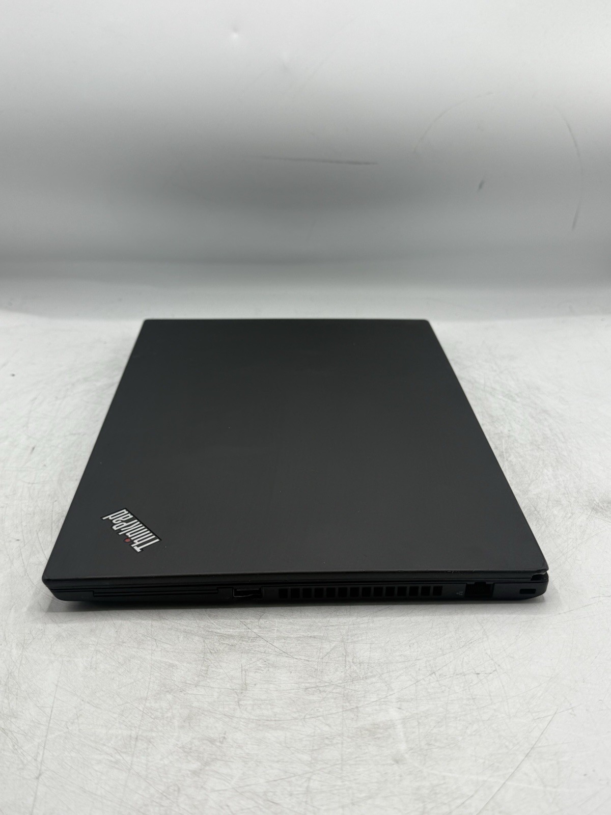 Lenovo ThinkPad T490 14″ FHD i5-8365U 8GB RAM 256GB NVMe Win11P READ