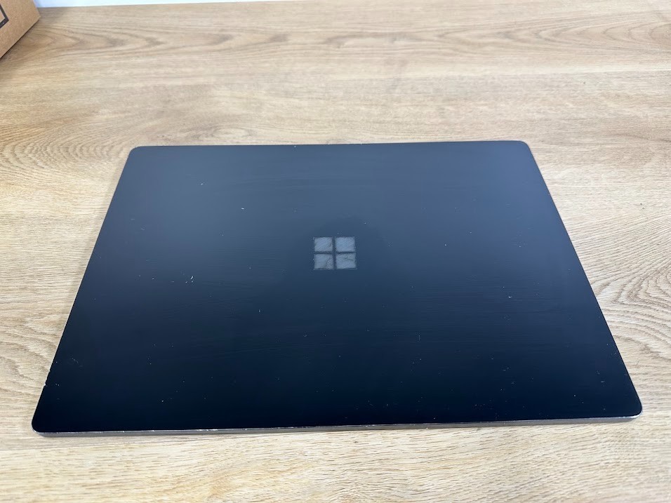 Microsoft Surface Laptop 5 Core i7 1265U, 16GB LPDDR5 Intel Iris Xe, 512GB SSD
