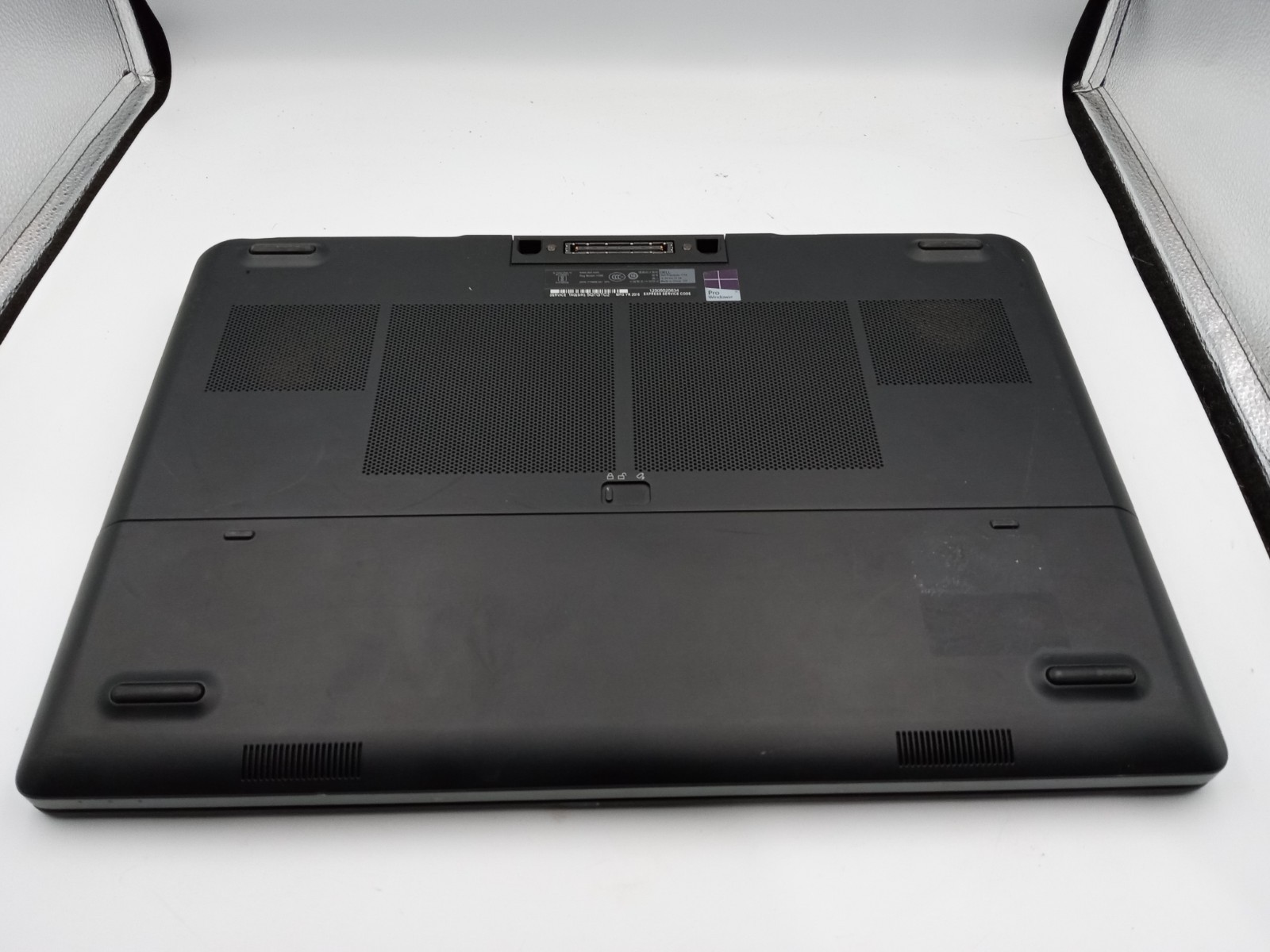 Dell Precision 7710 17″ Laptop i7-6820HQ 16GB 512GB SSD Win11 W5170M – READ -RR