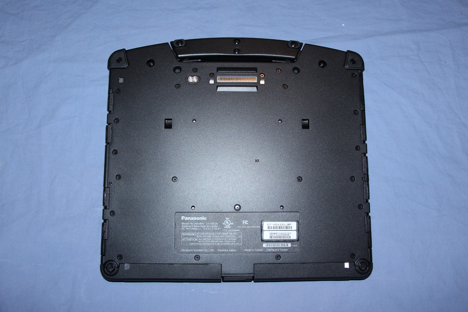 Panasonic Toughbook CF-33 MK2 i7-10810U 16GB/512GB/GPS/4G LTE/Serial/Keyboard
