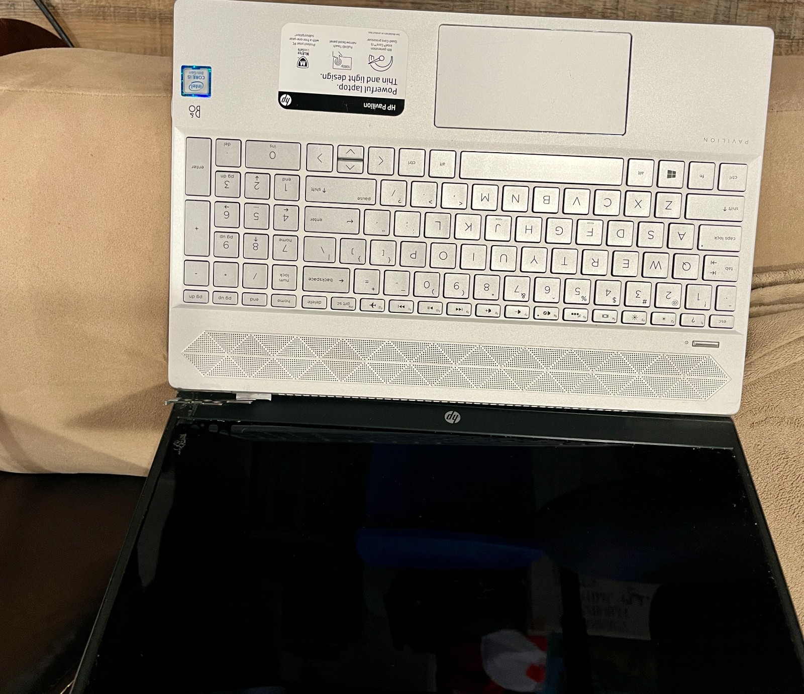 HP Pavilion 15-cs1065cl Laptop Powers On Broken Hinges Parts or Repair