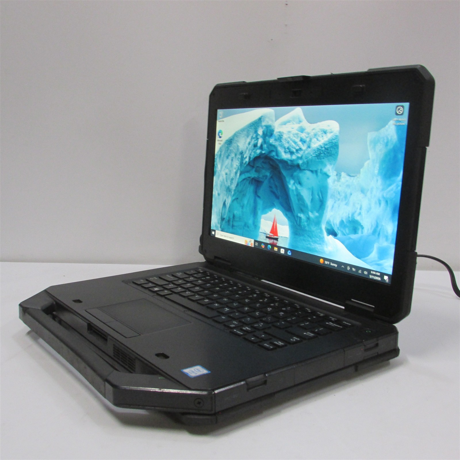 Dell Latitude 5414 i5-6300U 2.4GHz 8GB 192GB SSD 14″ W10P Touch BAD SPKRS NO BAT