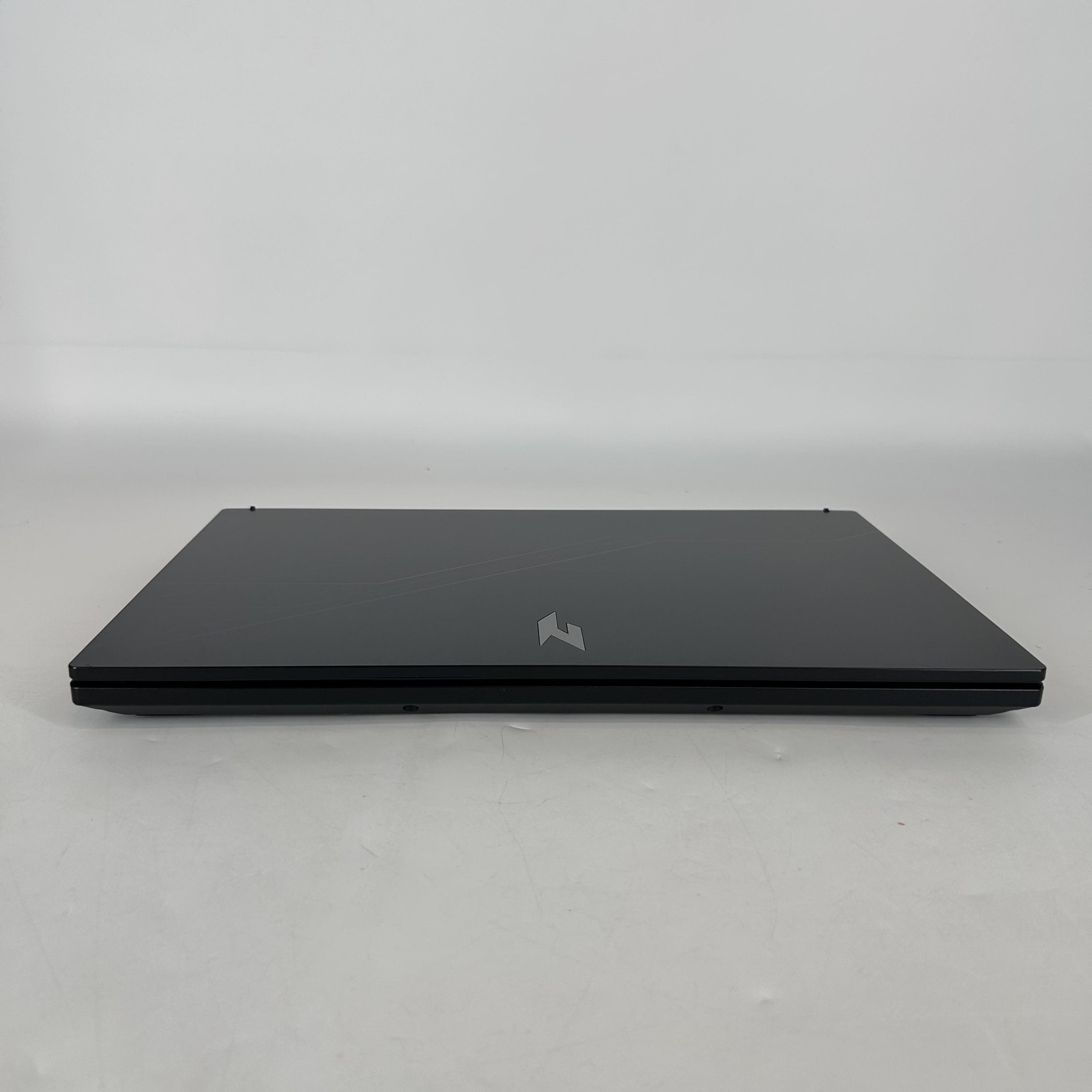 Acer Nitro V 15 FHD 2.1 GHz i5-13420H 16GB 512GB SSD RTX 5050 Very Good
