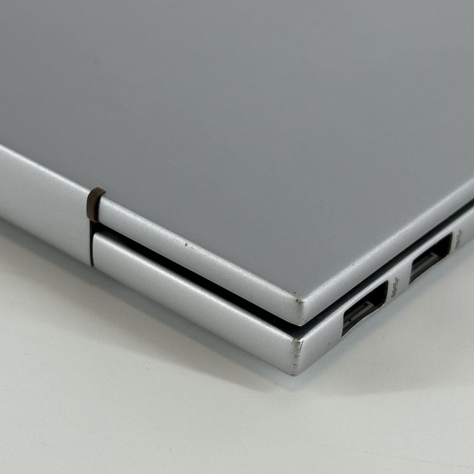 HP Envy 17 Silver FHD TOUCH 2.4 GHz i7-13700H 16GB 1TB SSD Very Good FRAME SPLIT