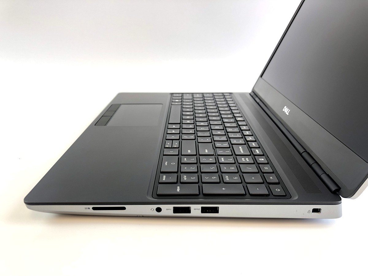 Dell Precision 7550 15.6″ FHD i9-10885H 16GB 512GB SSD nVIDIA Rtx 3000 Win 11 Pr