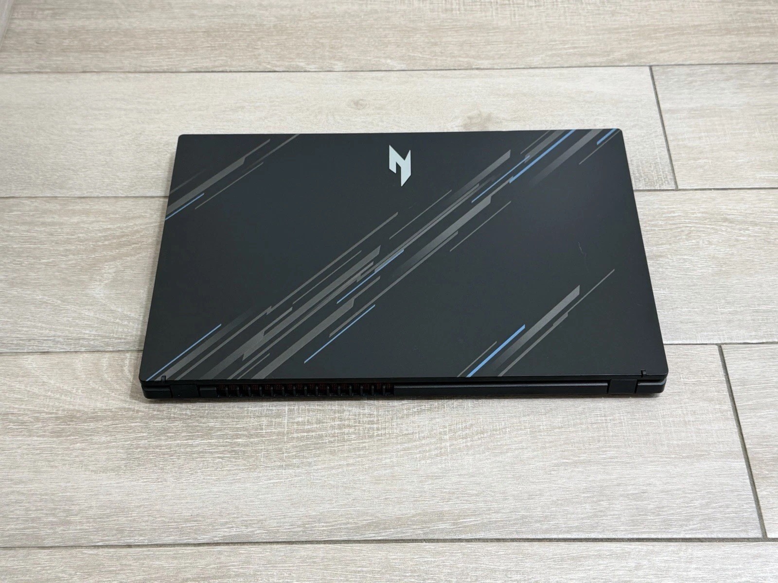 “Read” Acer Nitro V 15 Core i5-13420H GeForce RTX 2050 8GB Ram 512GB SSD