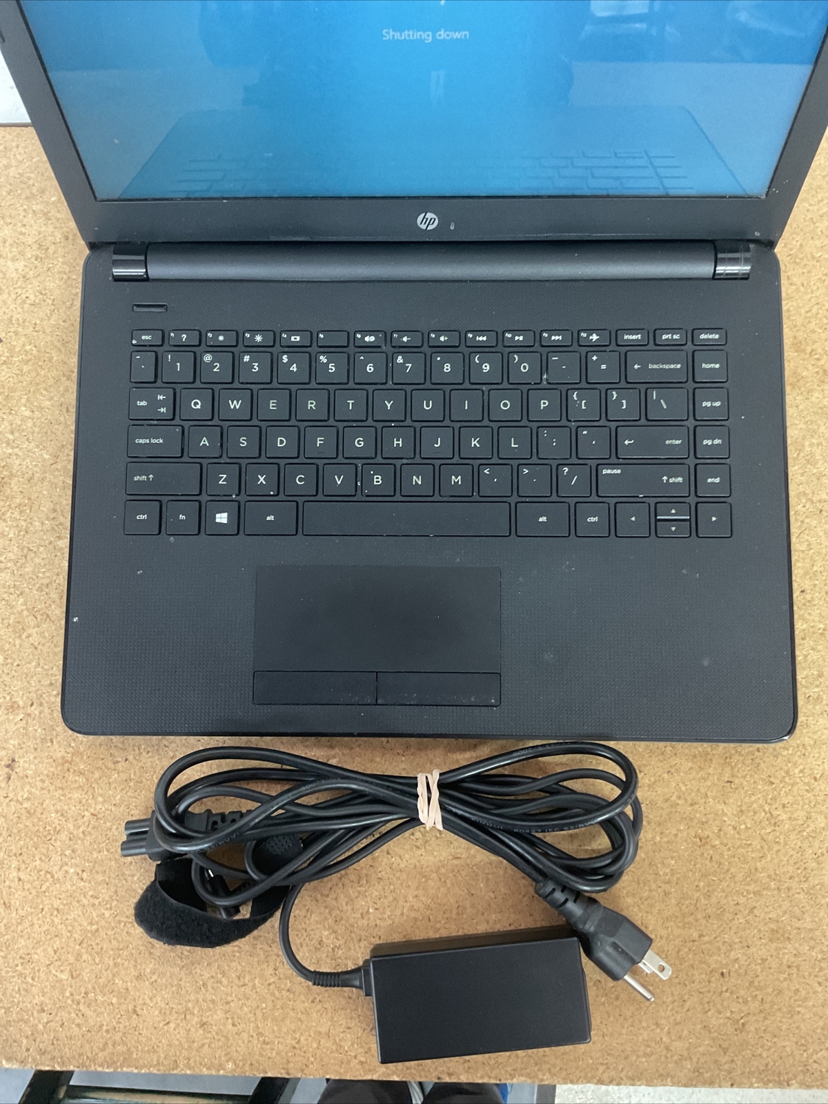HP 14-bw012nr 14” Laptop AMD E2-9000e 1.5GHz 4GB RAM 32GB SSD WIN10
