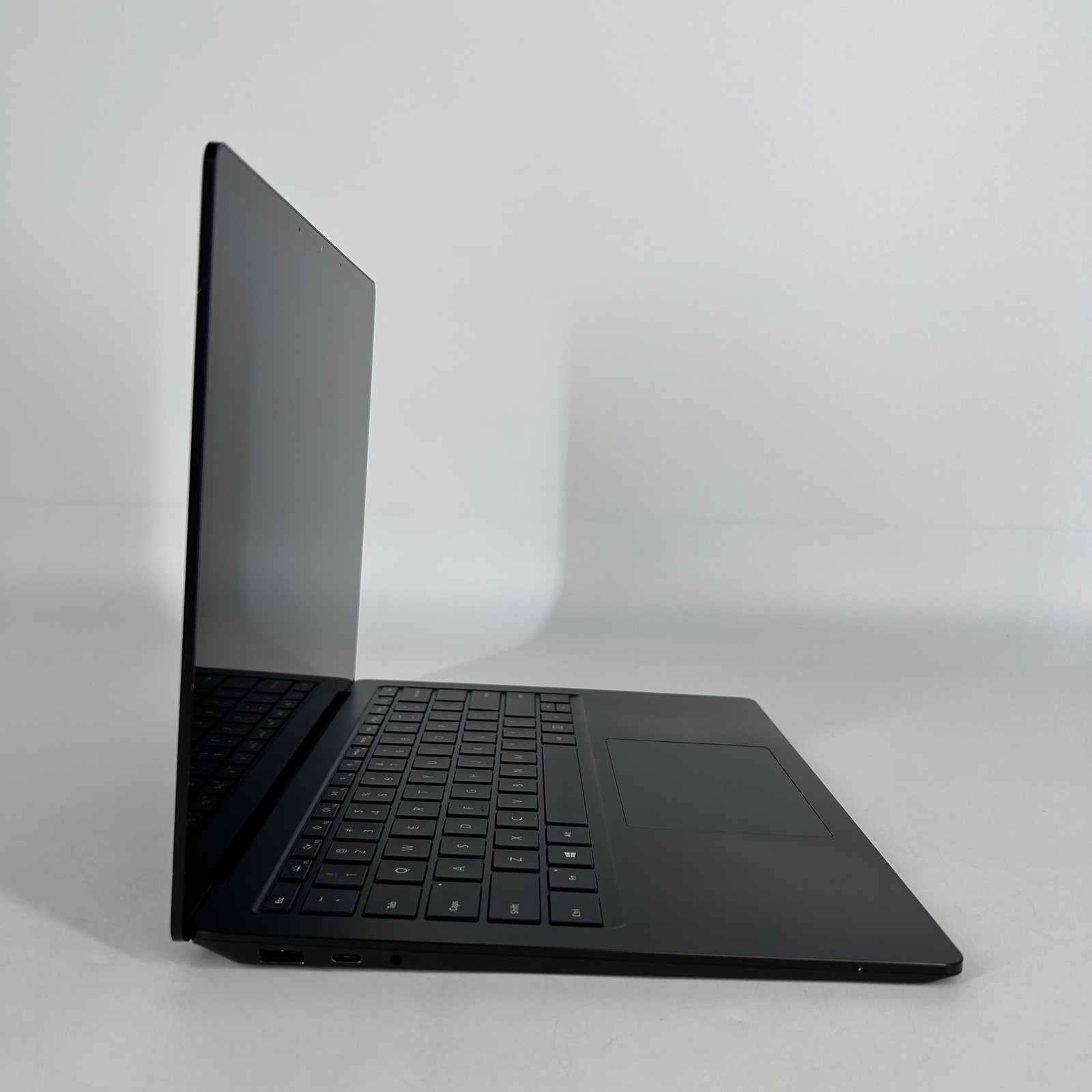 Microsoft Surface Laptop 3 13.5 Black 2K TOUCH i7-1065G7 1.30GHz 16GB 256GB SSD