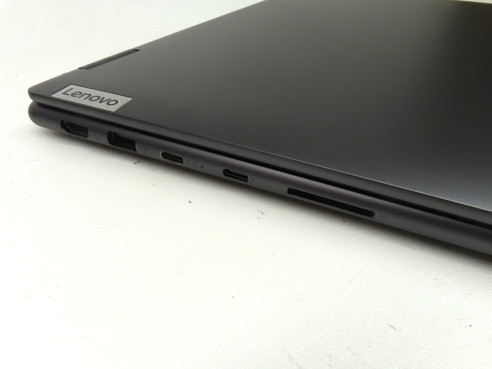 Lenovo Yoga 7 16IAP7 16″ Touch Core i5-1240P 1.7GHz 16GB RAM 512GB SSD