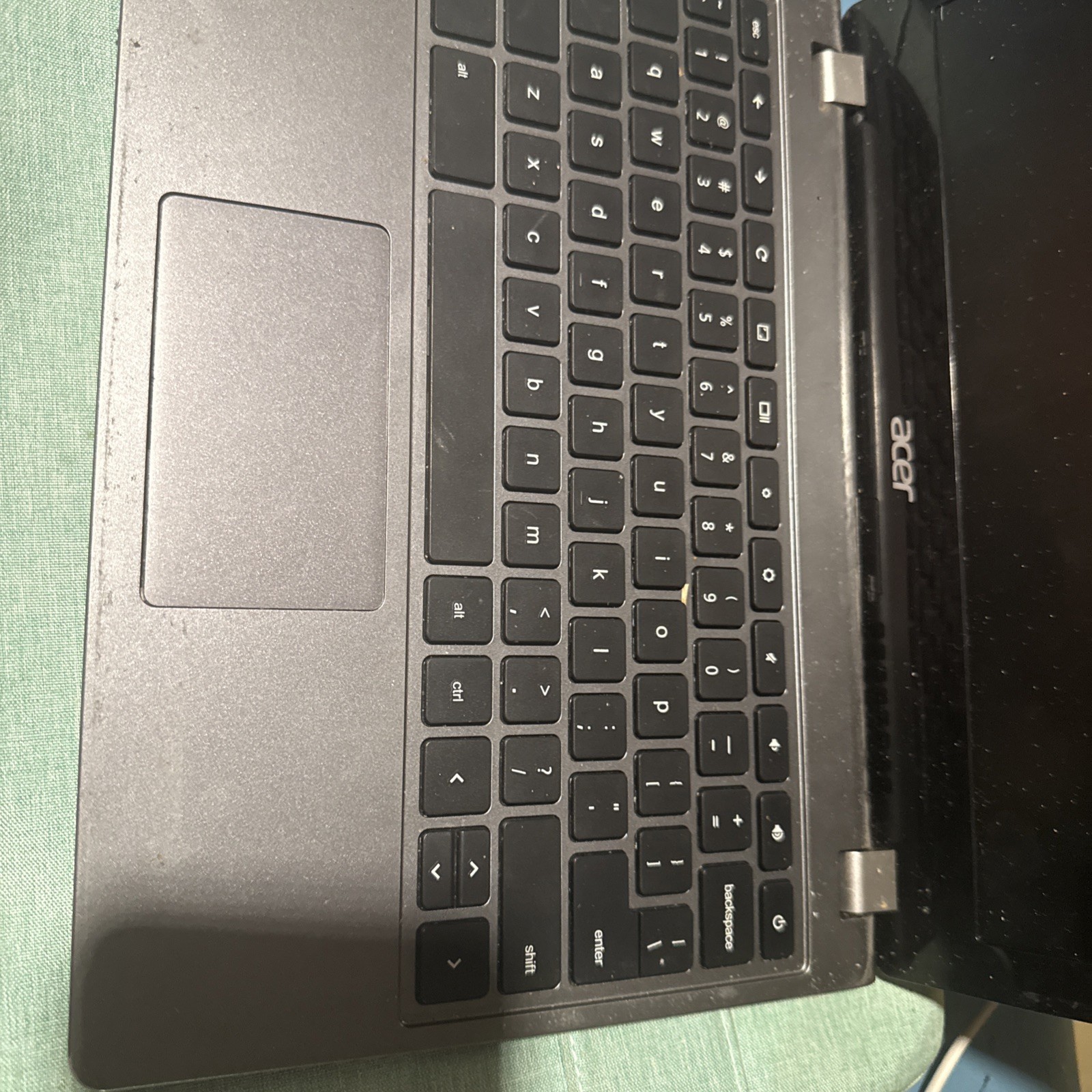 Acer Chromebook C720 11.6″ (16GB SSD Intel Celeron 2955U 1.4GHz 2GB) Laptop Gray