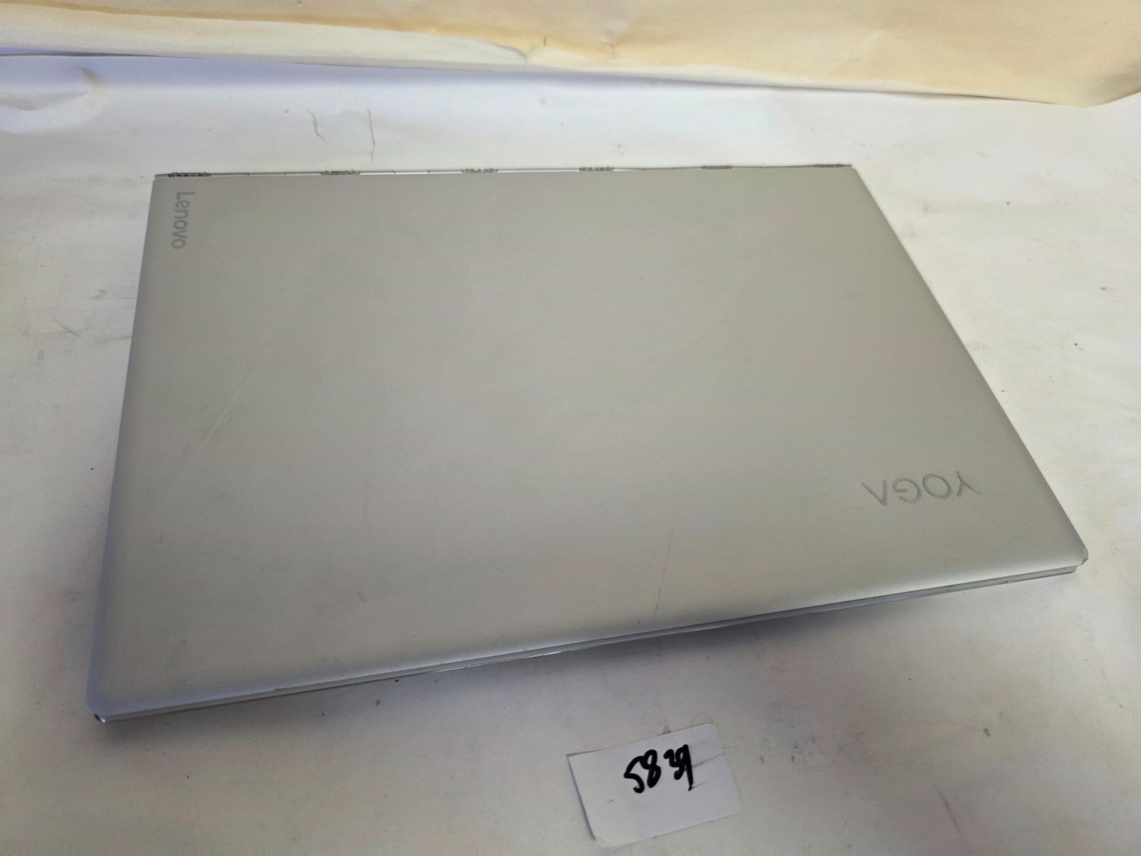 LENOVO YOGA 910 i7 7th, No Power, water damaged – No HDD, Good Screen