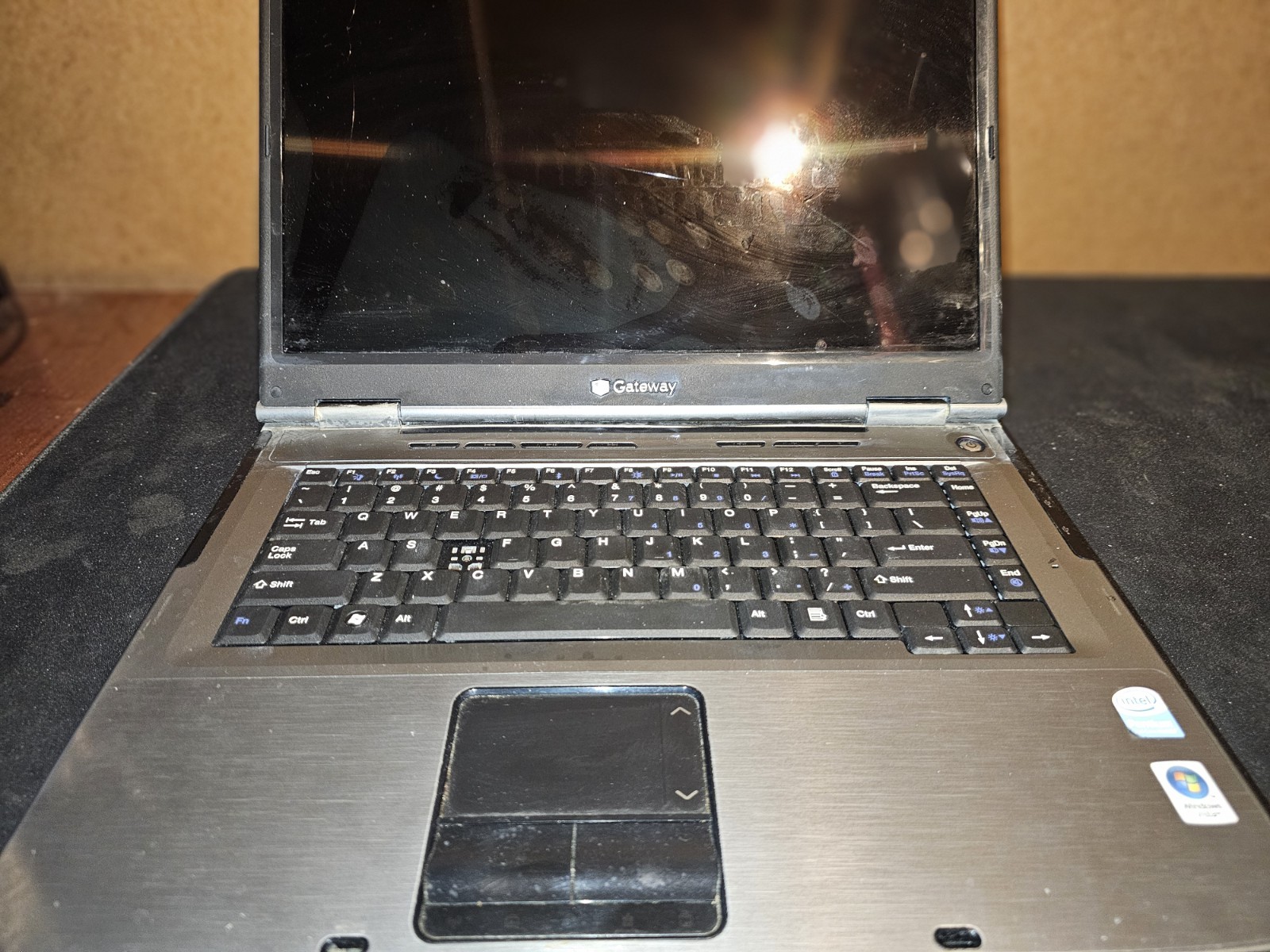 Gateway MT6723 15.4″ Pentium T2310 Laptop NoteBook FOR PARTS NOT WORKING