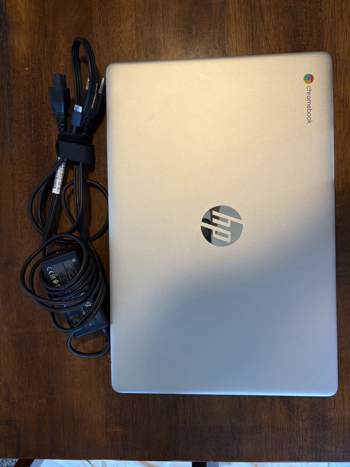 HP Chromebook 15a-db0013dx 15.6” Laptop 8GB RAM ChromeOS WiFi Webcam + Charger