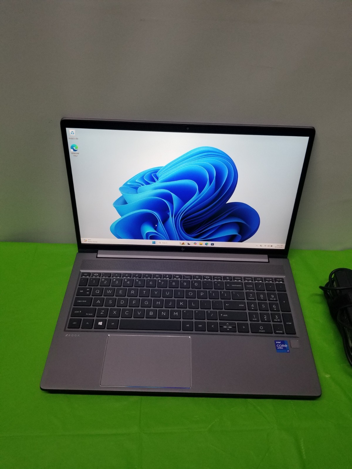 HP ZBook Power G8 15.6″ FHD Intel i7-11850H 32 GB 512 GB SSD,WIN 11 PRO 2.50GHZ