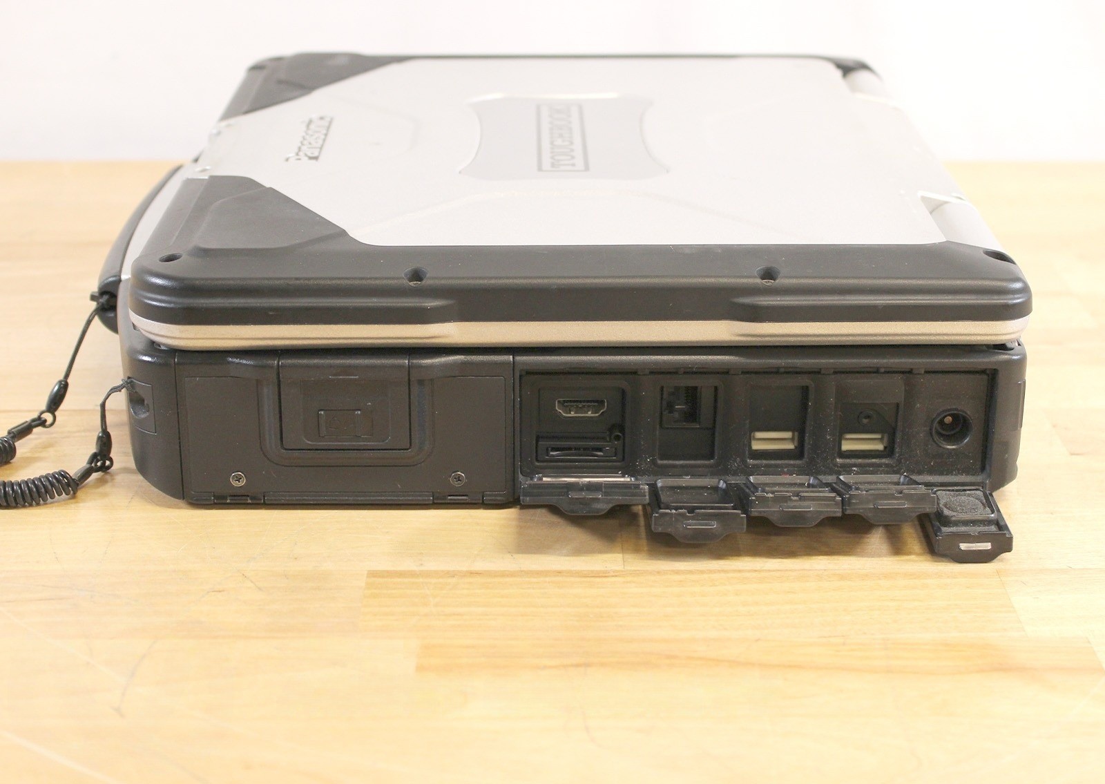 Panasonic ToughBook CF-31 i5-5300U 2.30GHz 8GB RAM No Drive