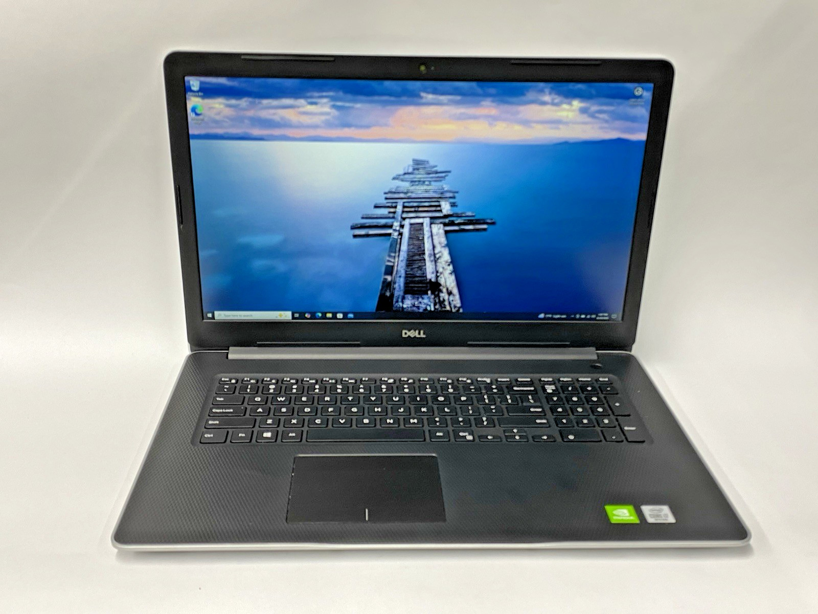Dell Inspiron P35E – Grade B – FHD – i7-1065G7 – 16GB – 256SSD – W10P