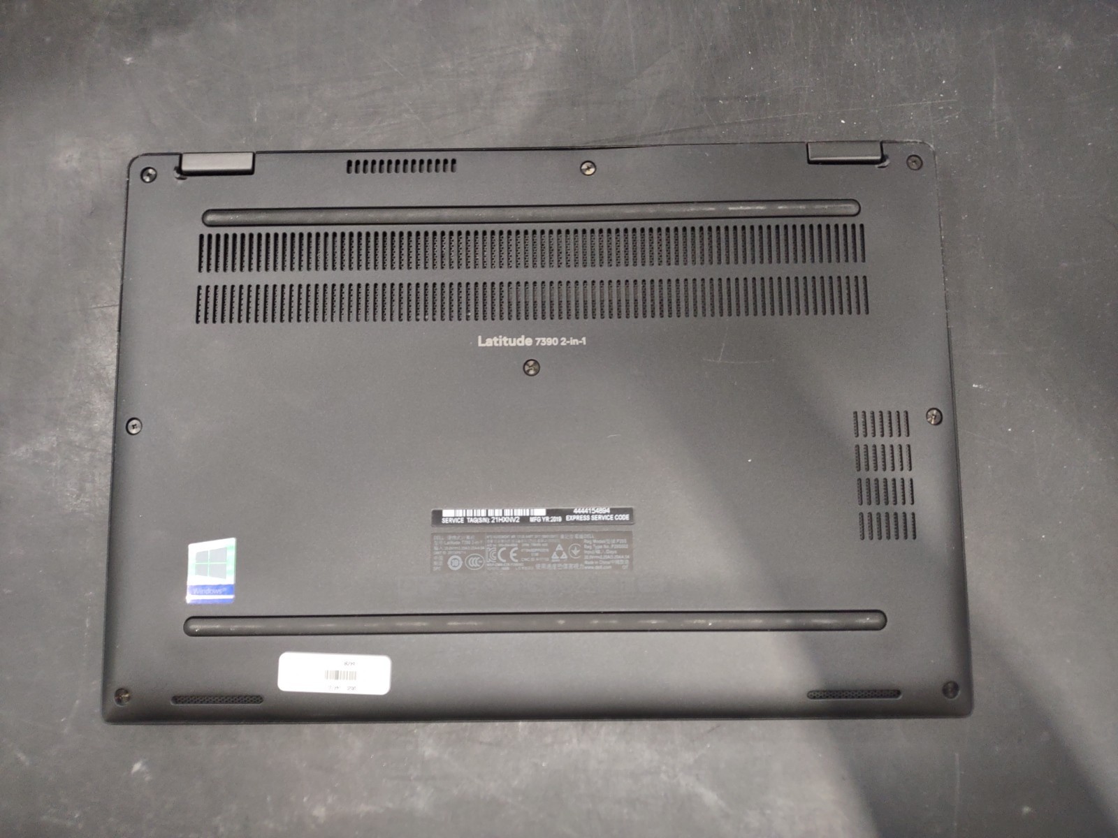 Dell Latitude 7390 2-in-1 i5 8350U @ 1.70GHz 8GB RAM NO OS