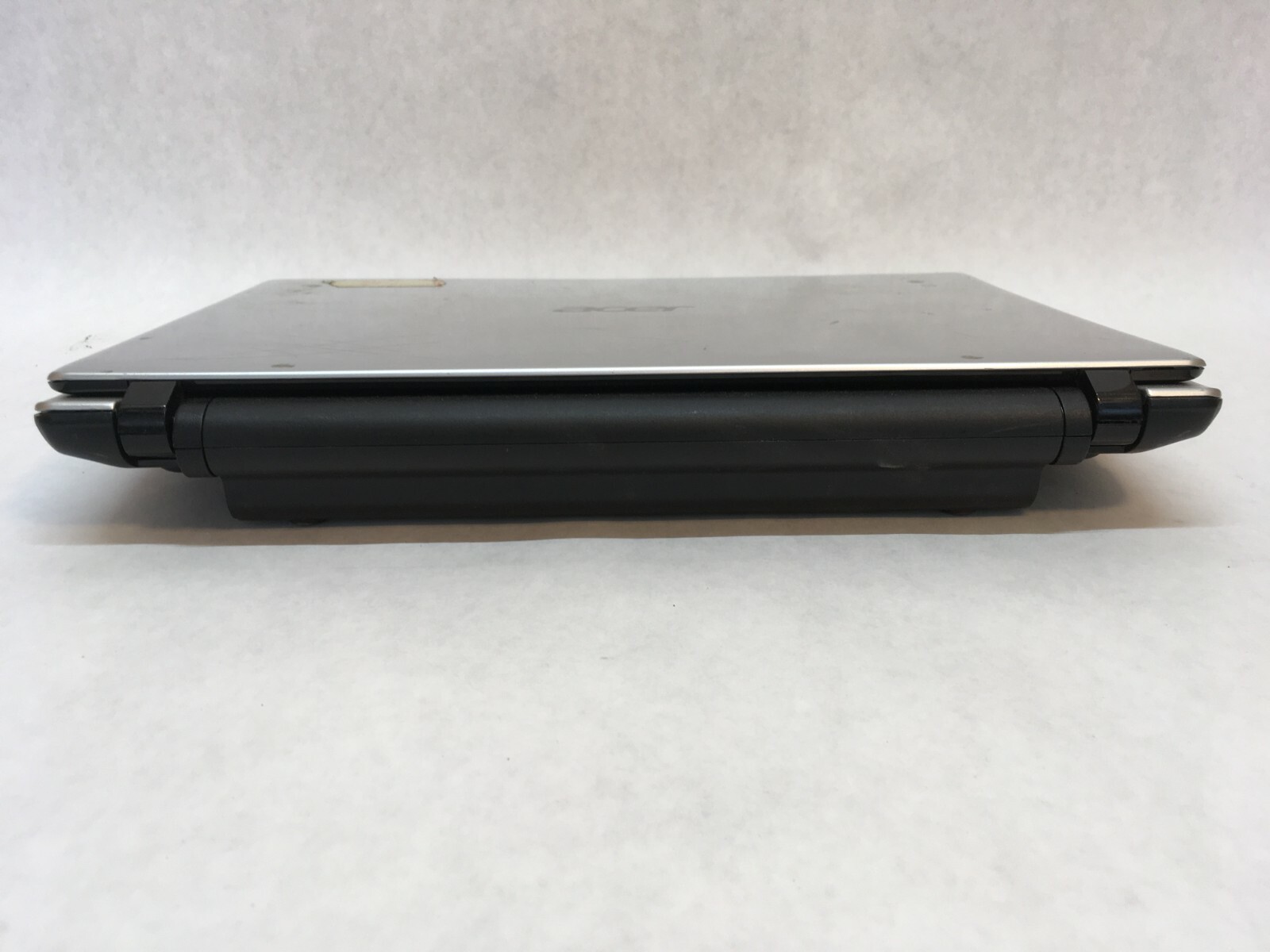 Acer Aspire V5 Intel Celeron 1GB RAM 11.6″ Laptop FOR REPAIRS/PARTS QT