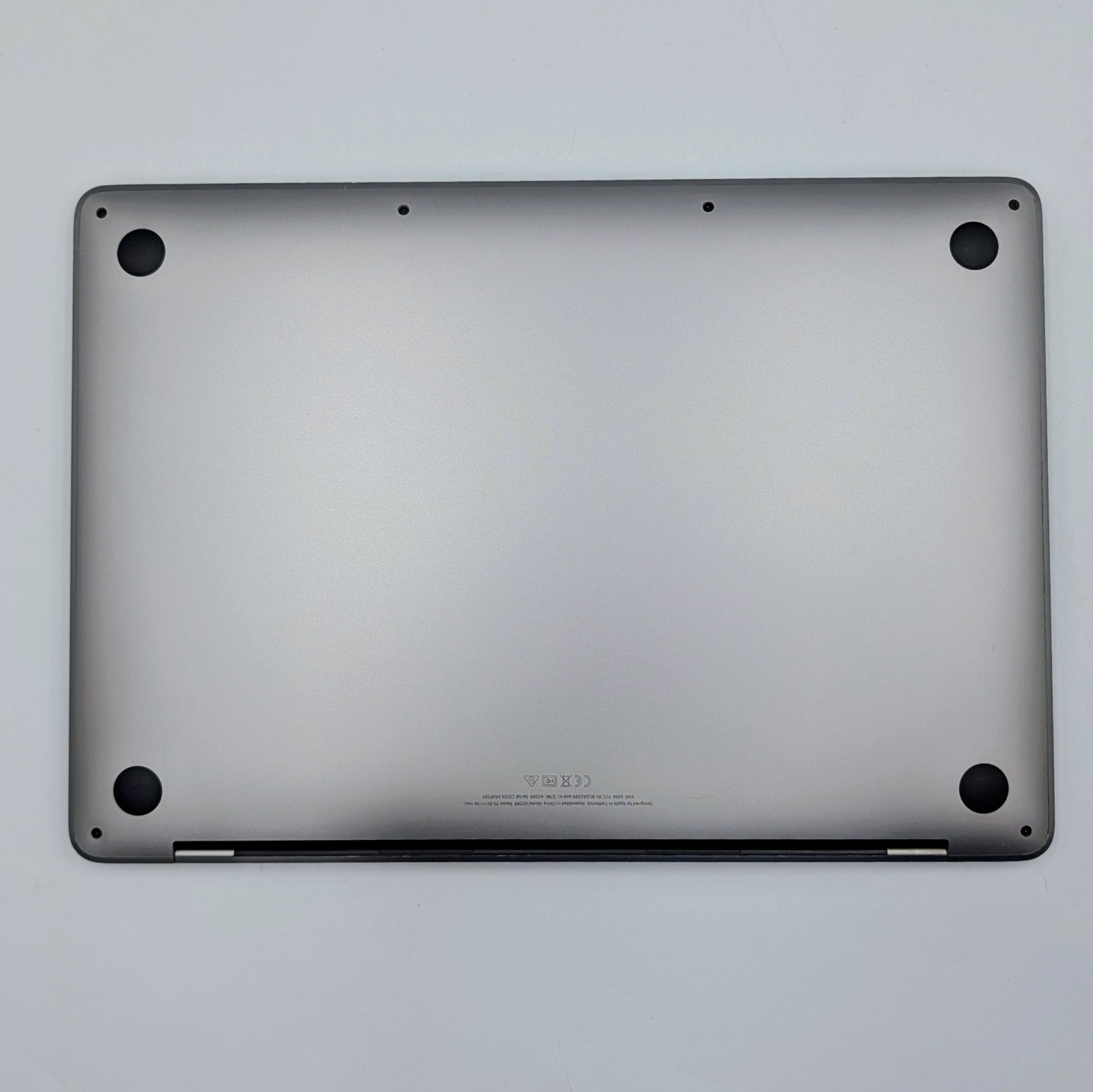 Apple MacBook Pro 2020 A2289 13.3″ Retina i5-8257U 1.4GHz 8GB 256GB Laptop