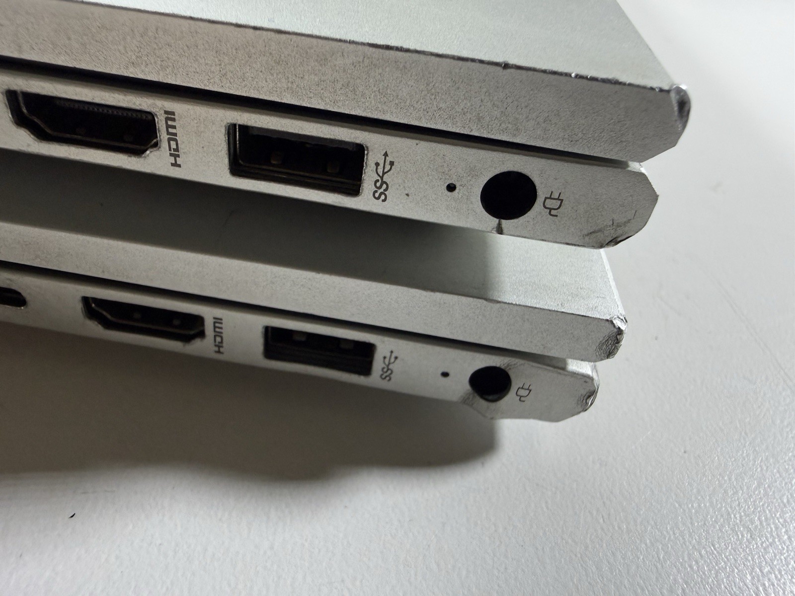 TWO HP EliteBook 850 G8 15.6″ 11th i5 1145G7 2.6GHz NO RAM NO SSD NO OS