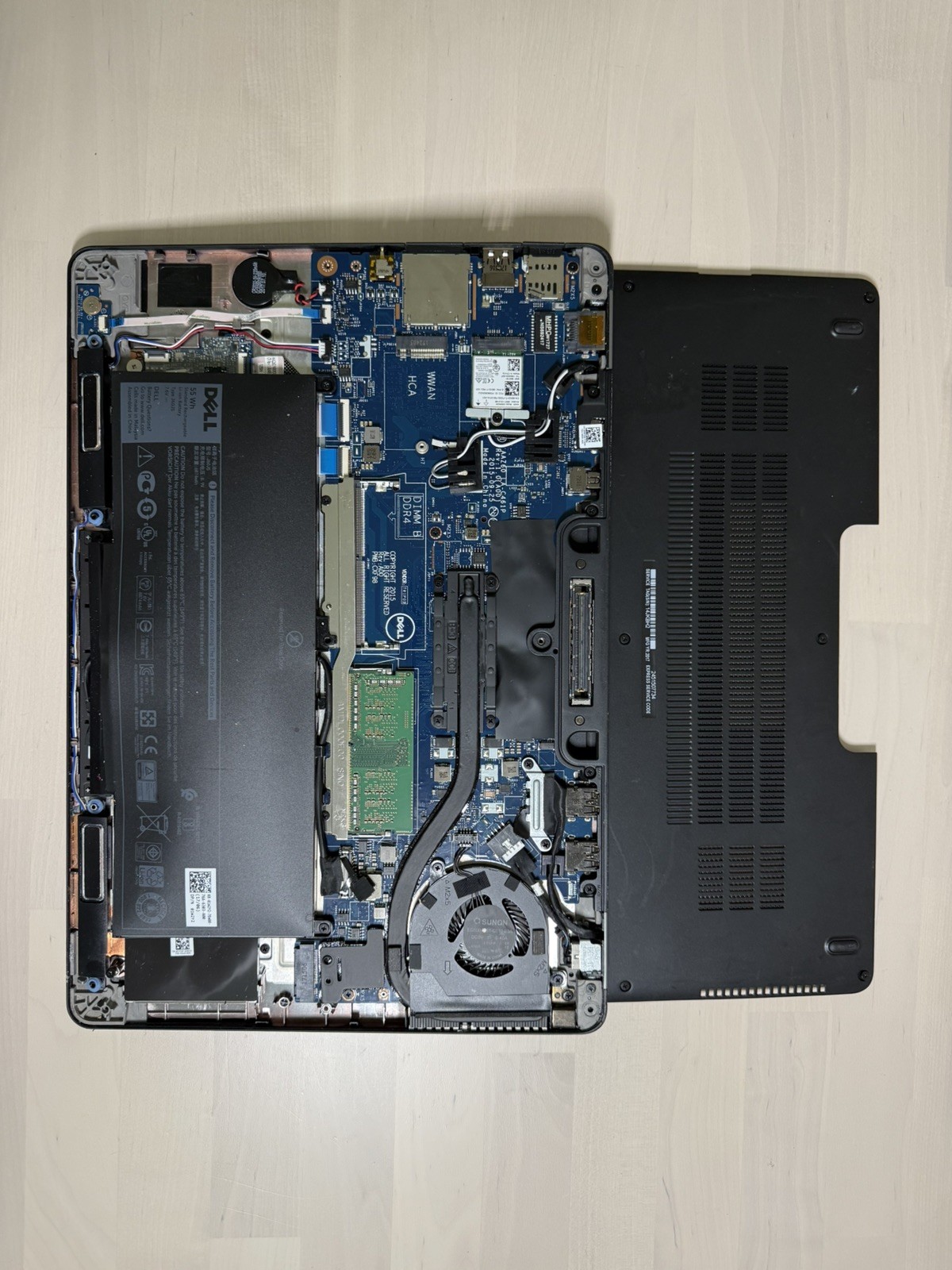 Dell Latitude E7470 Laptop Intel i7 6th Gen No HD/OS/AC Adapter- Swollen Battery