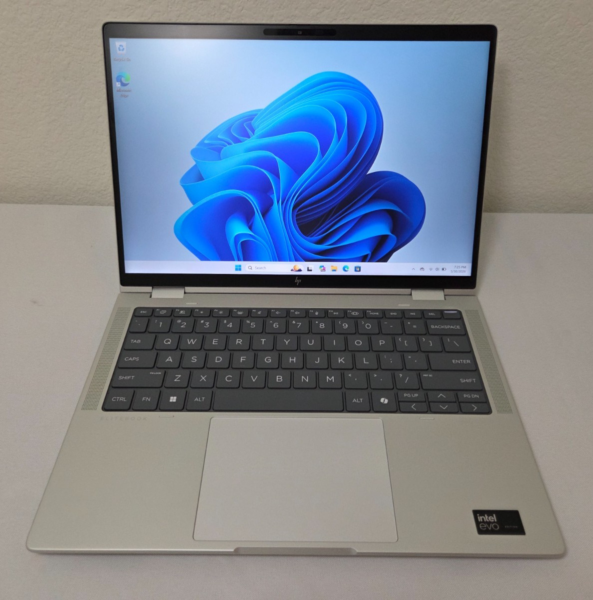 HP Elite x360 1040 G11 14″ – Ultra 7 155H, 16GB RAM, 512GB SSD, WARRANTY