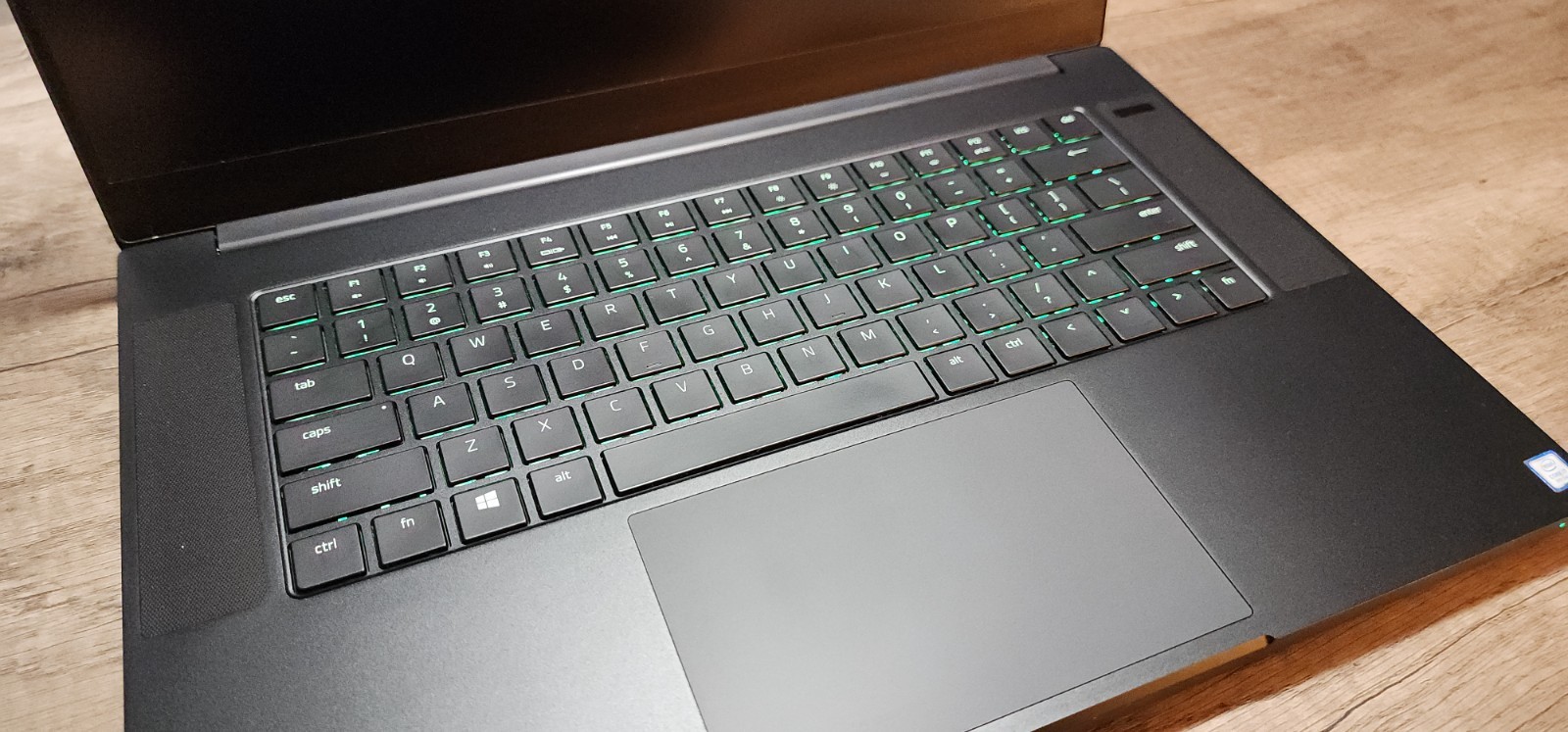 Razer Blade 15 Advanced i7-9750H GTX 1660 Ti 16GB RAM 2TB Storage 144Hz – Read D