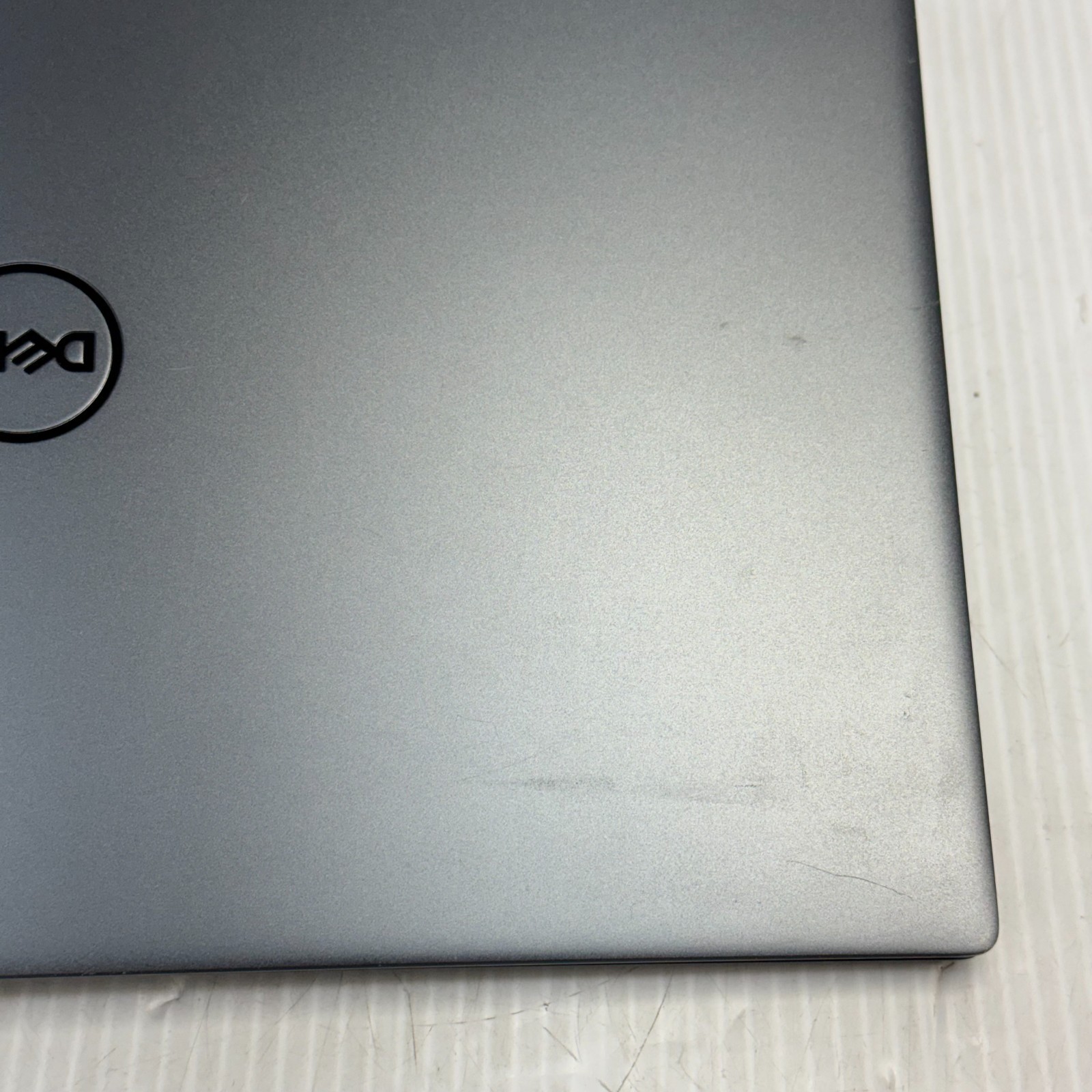 Dell Vostro 5391 i5-10210U 13.3″ Windows 11 Pro Laptop 128GB SSD 8GB *WEAR*