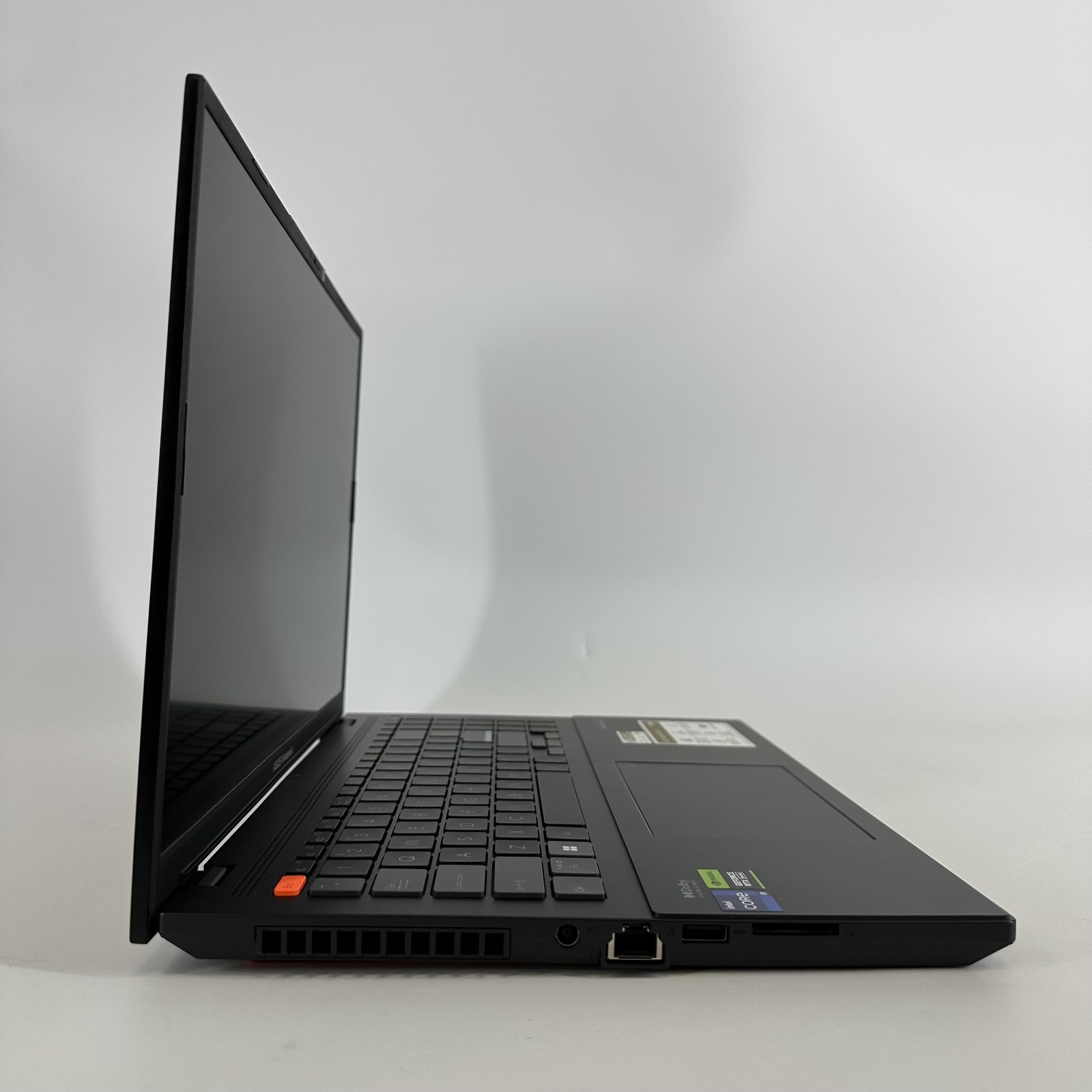 Asus Vivobook Pro 16X QHD+ 240Hz 2.2 GHz i9-13980HX 16GB 1TB SSD RTX 4070